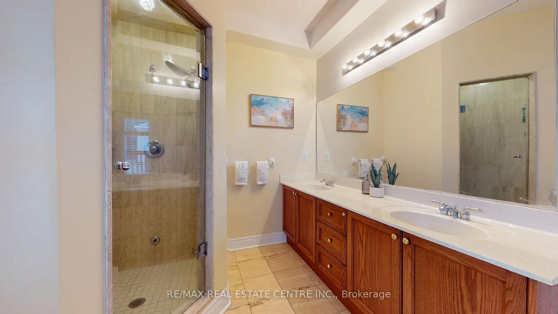 Photo 20 of 1376 Eglinton Avenue W, Toronto, Forest Hill North — HOMEH