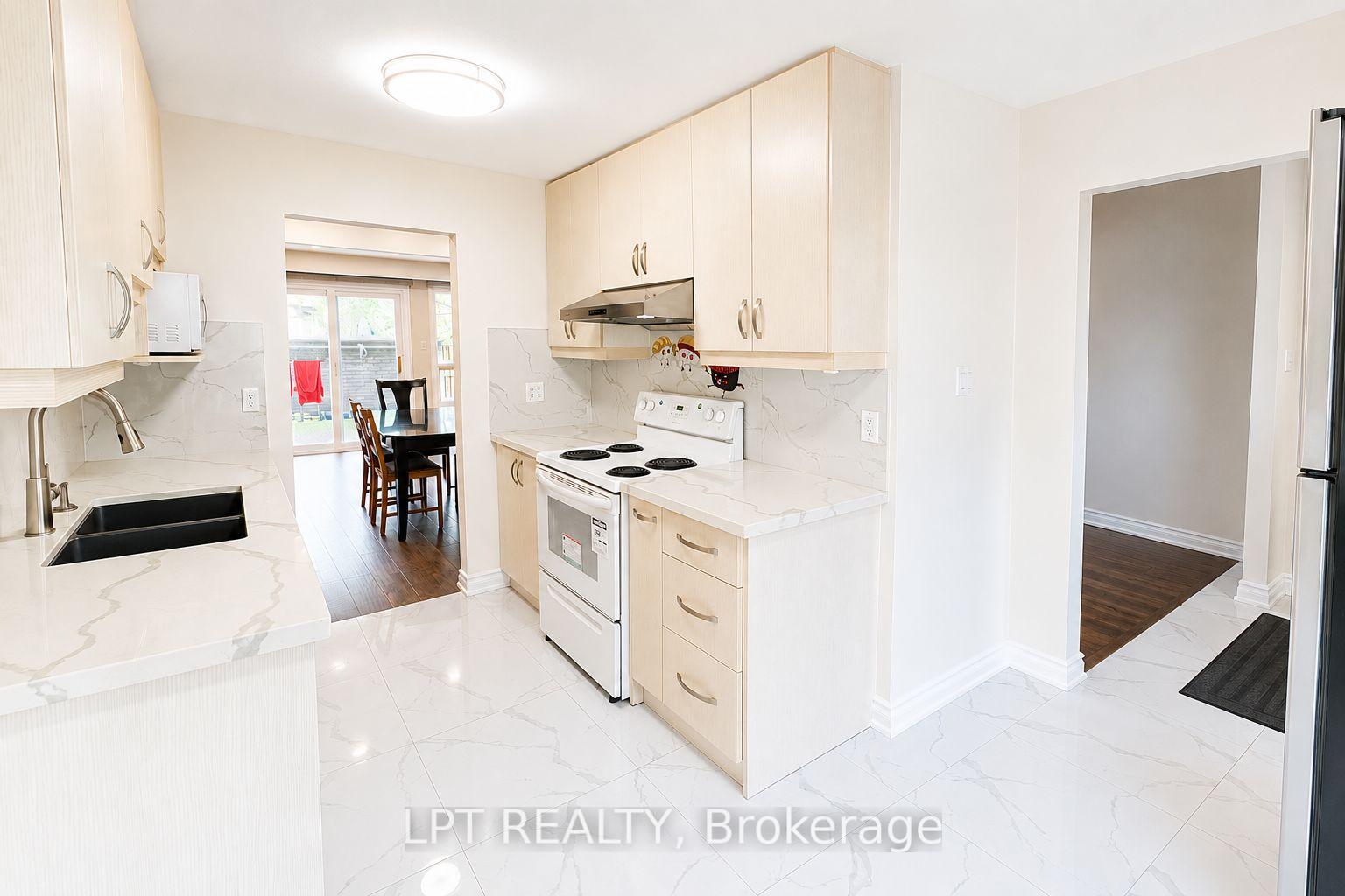 Photo 2 of Unit 63, 100 Burrows Hall Boulevard, Scarborough, Malvern — HOMEH