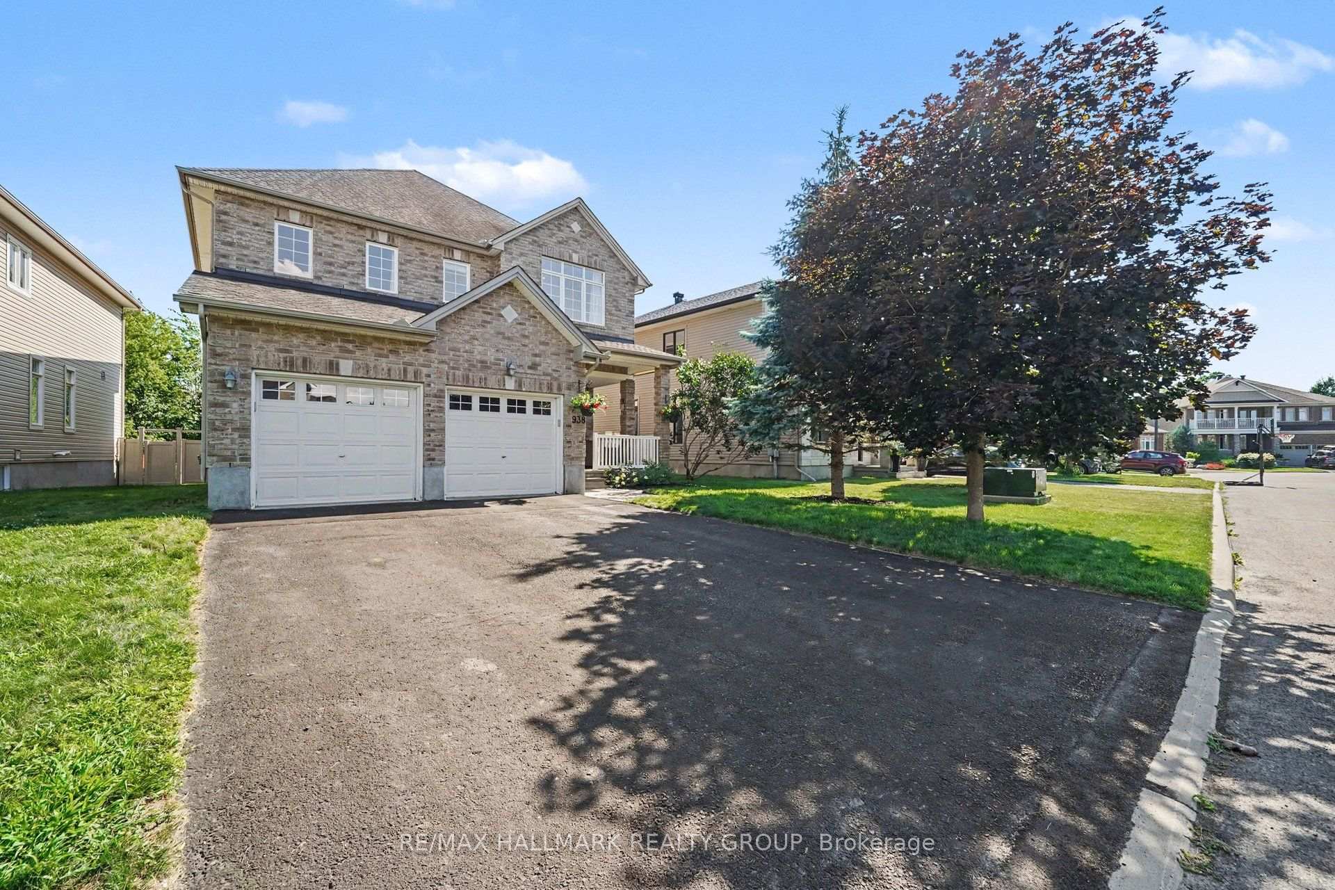 Photo 48 of 938 Wildcarrot Crescent, Ottawa, Riverside South — HOMEH