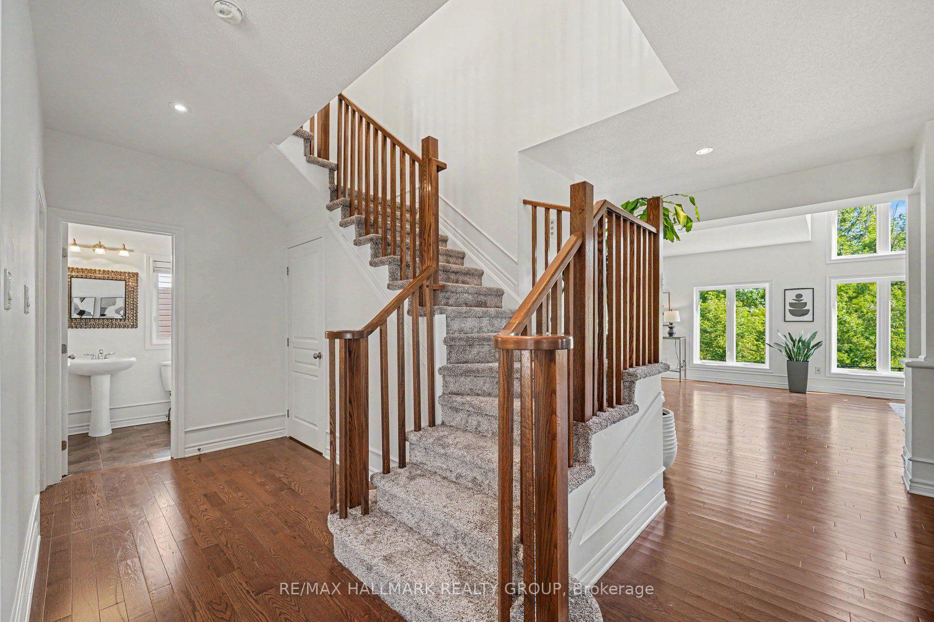 Photo 6 of 938 Wildcarrot Crescent, Ottawa, Riverside South — HOMEH