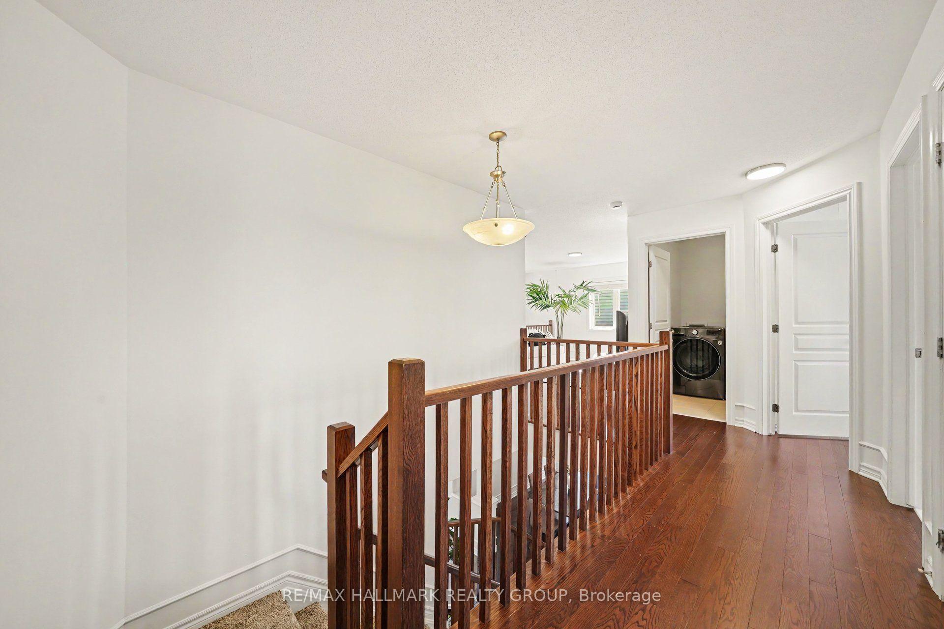 Photo 17 of 938 Wildcarrot Crescent, Ottawa, Riverside South — HOMEH