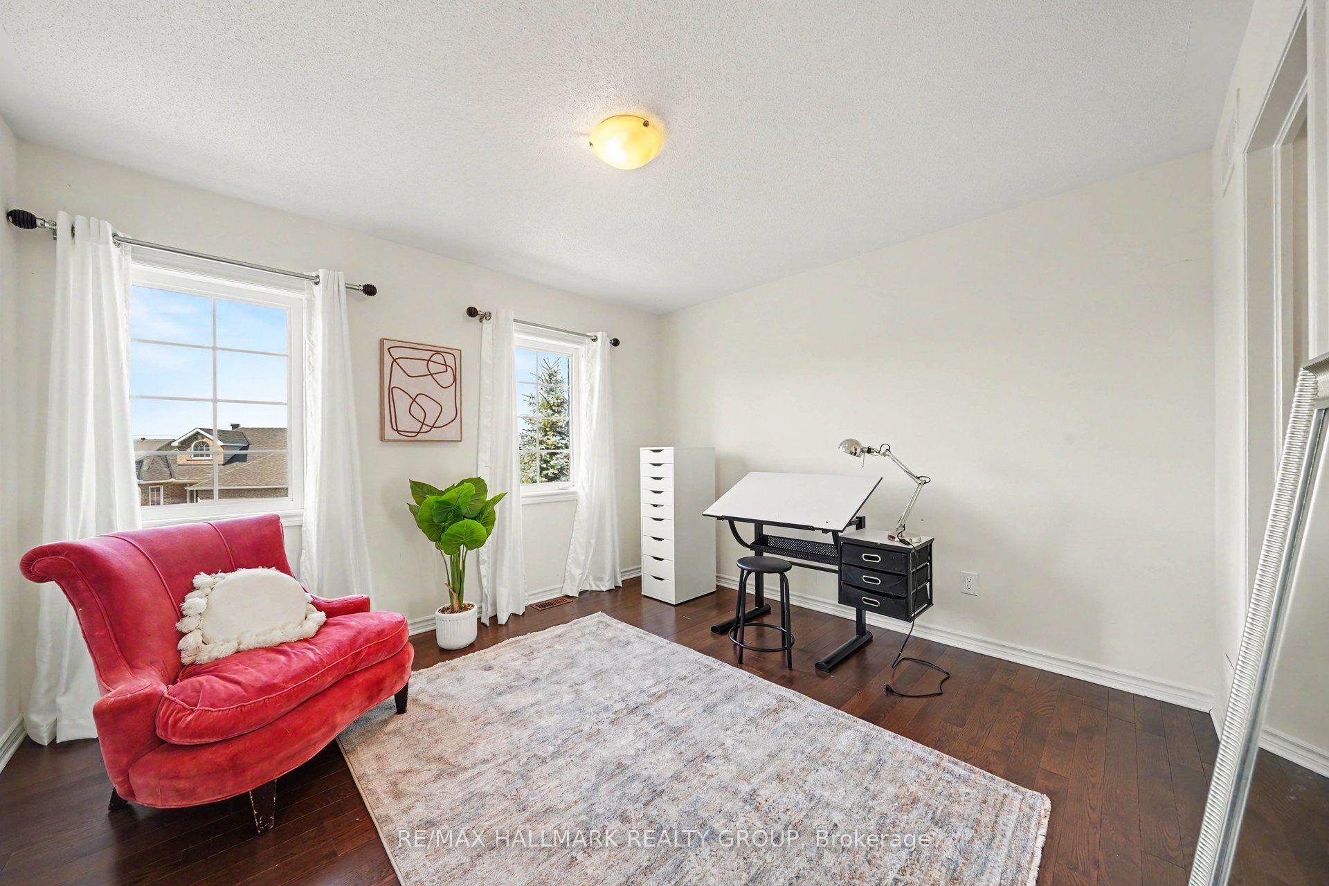Photo 18 of 938 Wildcarrot Crescent, Ottawa, Riverside South — HOMEH