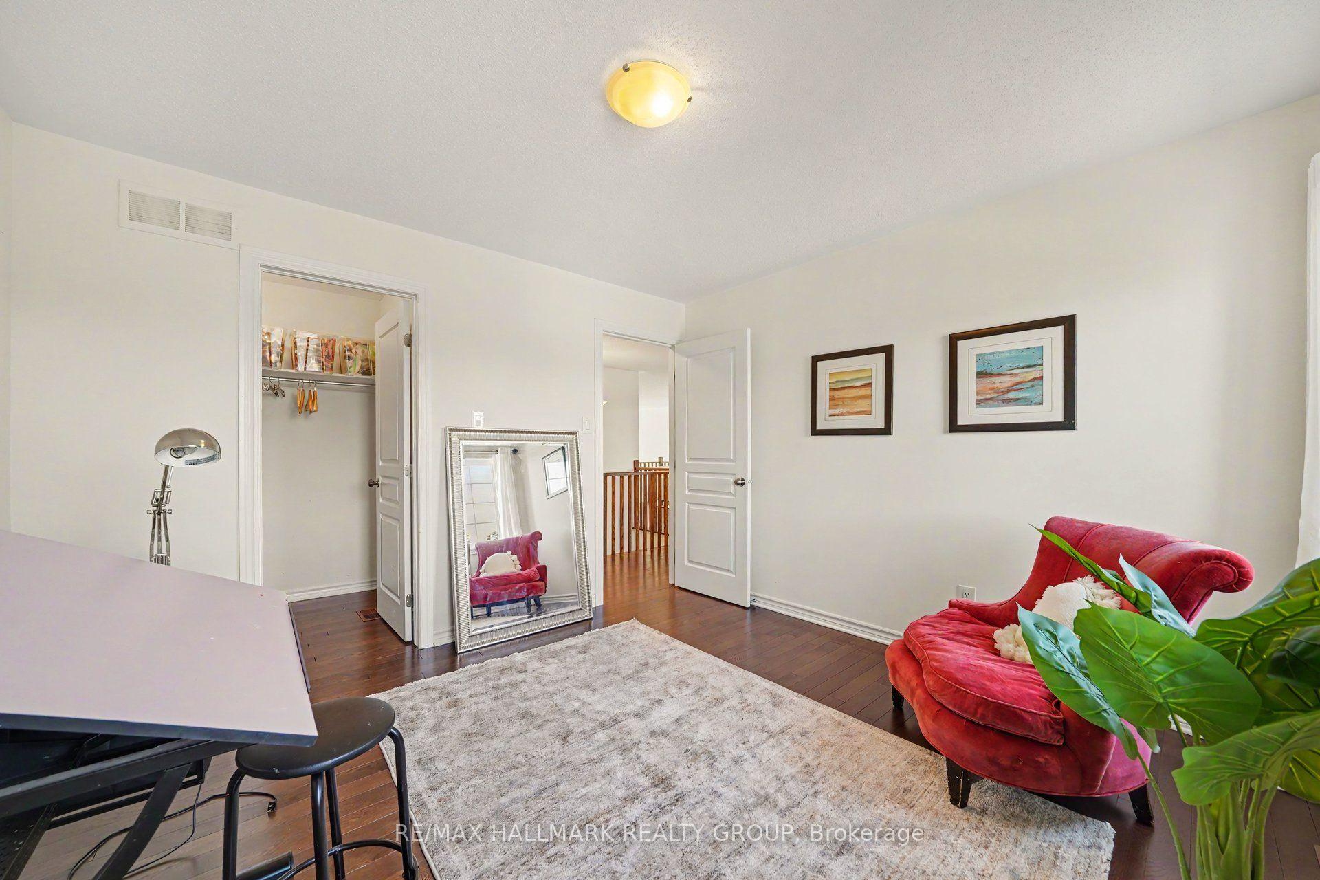 Photo 19 of 938 Wildcarrot Crescent, Ottawa, Riverside South — HOMEH