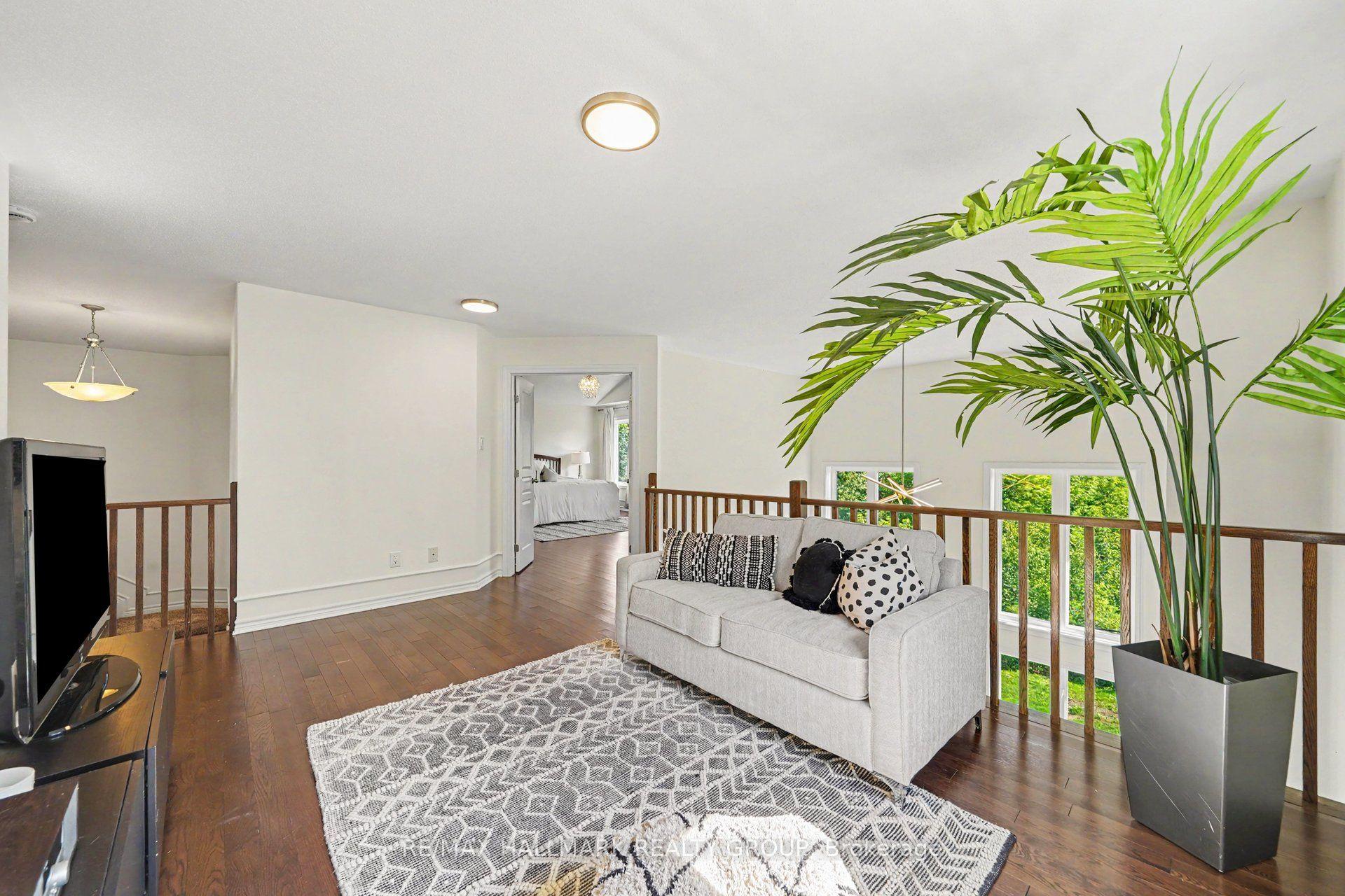 Photo 21 of 938 Wildcarrot Crescent, Ottawa, Riverside South — HOMEH