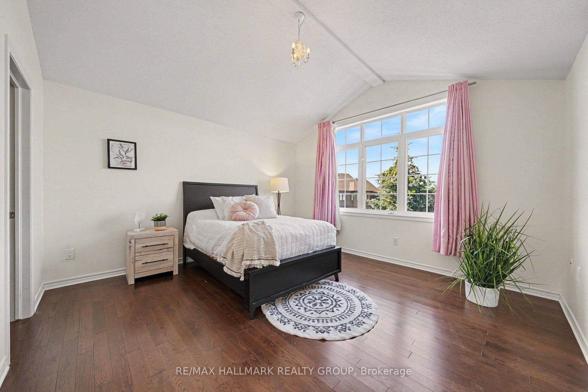Photo 28 of 938 Wildcarrot Crescent, Ottawa, Riverside South — HOMEH