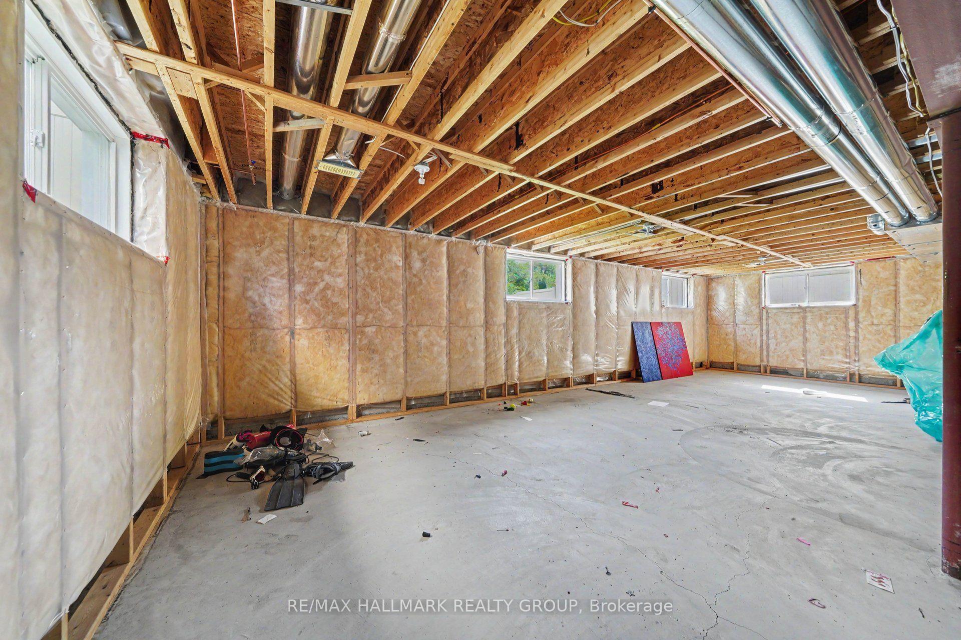 Photo 31 of 938 Wildcarrot Crescent, Ottawa, Riverside South — HOMEH