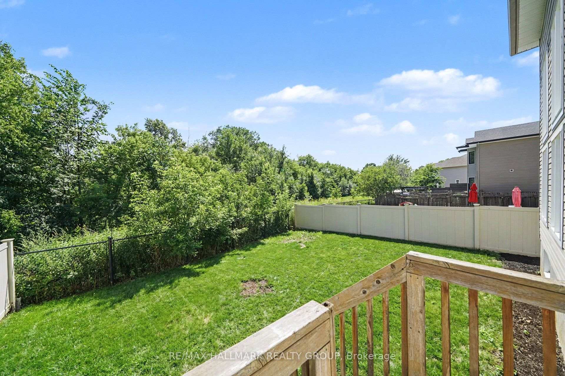 Photo 32 of 938 Wildcarrot Crescent, Ottawa, Riverside South — HOMEH