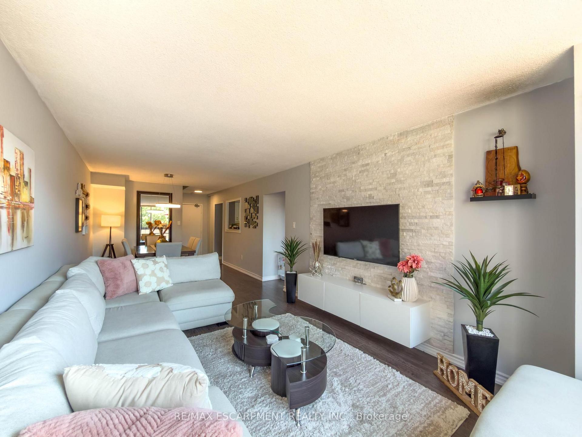 Photo 1 of Unit 227, 2 Valhalla Inn Road, Etobicoke, Islington-City Centre West — HOMEH