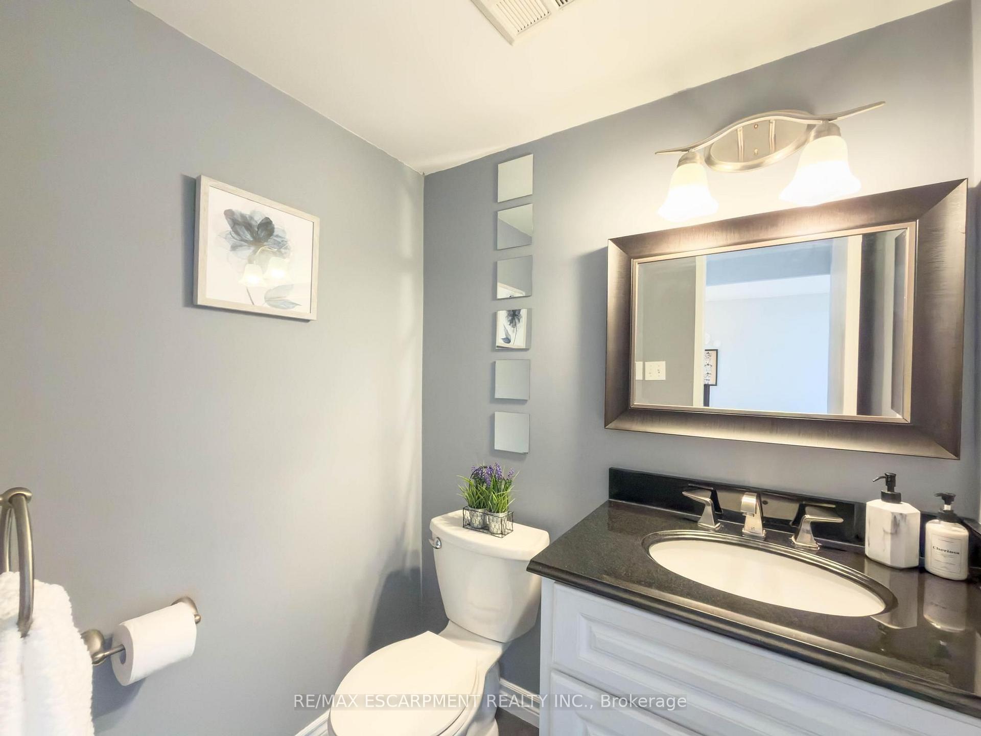 Photo 12 of Unit 227, 2 Valhalla Inn Road, Etobicoke, Islington-City Centre West — HOMEH