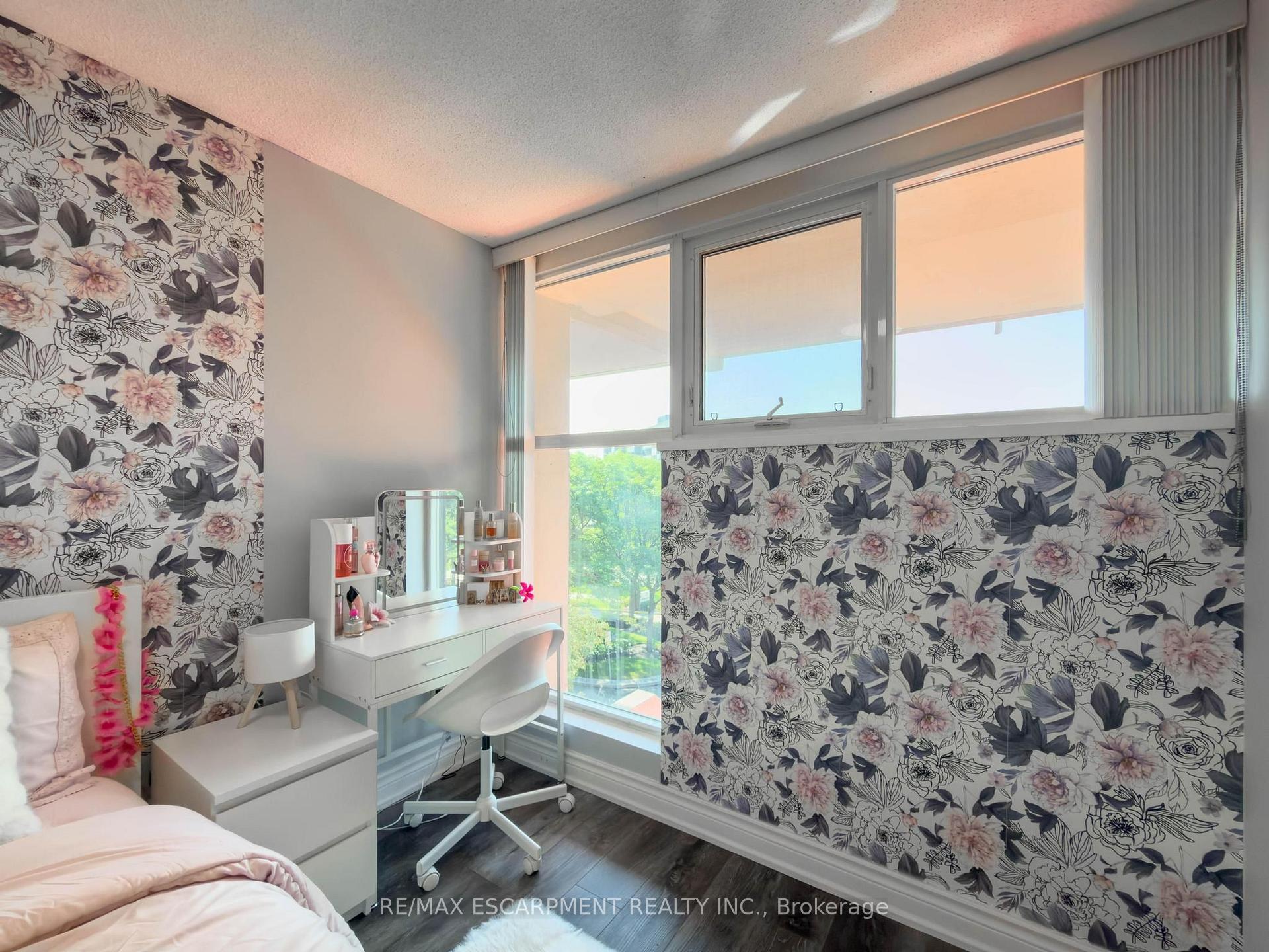 Photo 19 of Unit 227, 2 Valhalla Inn Road, Etobicoke, Islington-City Centre West — HOMEH