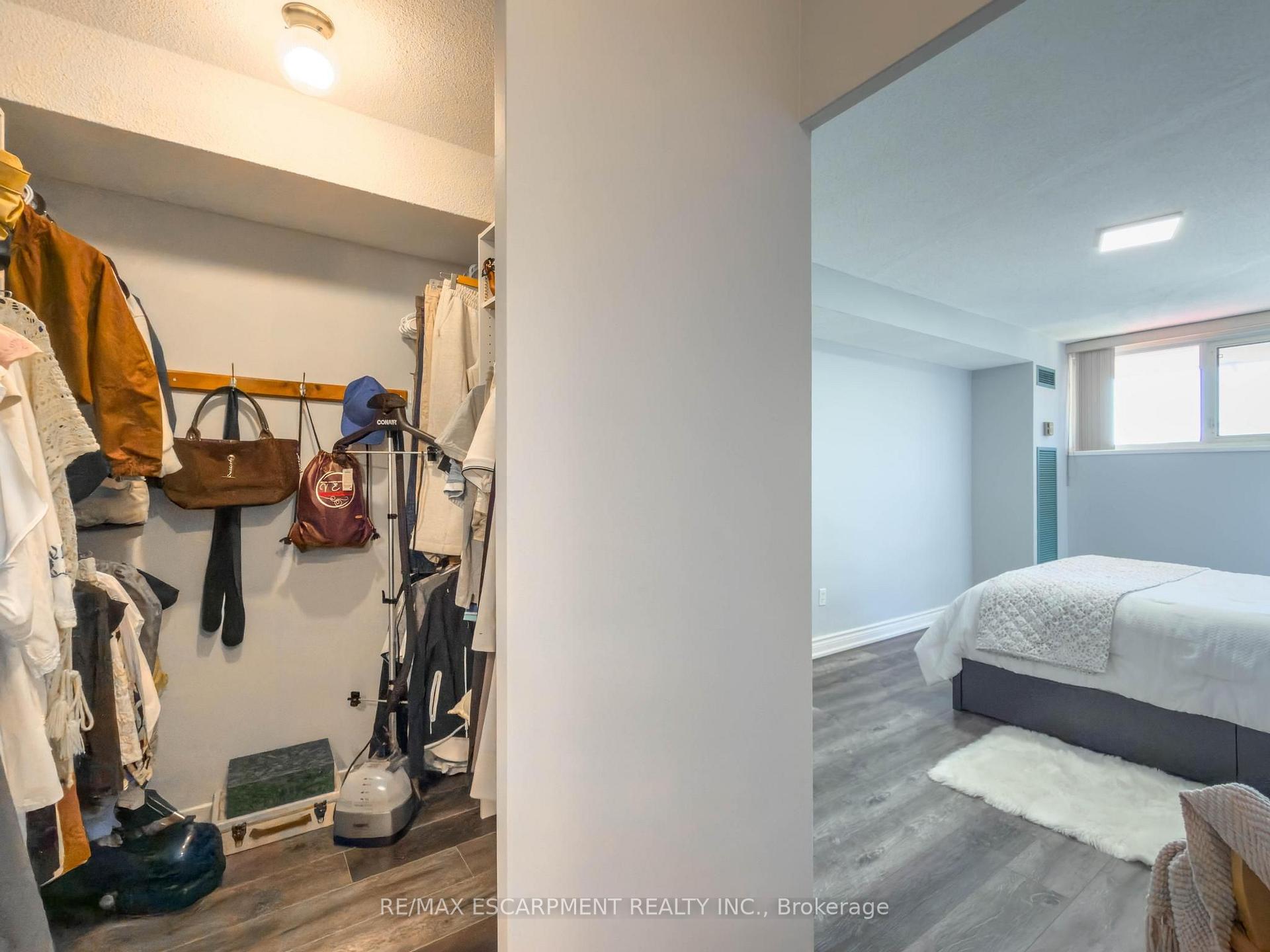 Photo 22 of Unit 227, 2 Valhalla Inn Road, Etobicoke, Islington-City Centre West — HOMEH