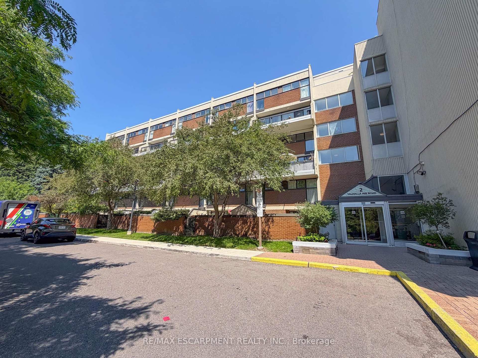 Photo 34 of Unit 227, 2 Valhalla Inn Road, Etobicoke, Islington-City Centre West — HOMEH