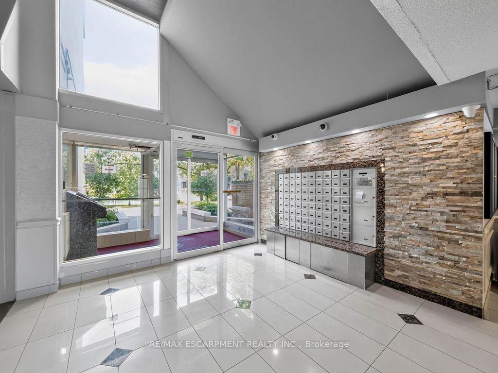Photo 37 of Unit 227, 2 Valhalla Inn Road, Etobicoke, Islington-City Centre West — HOMEH