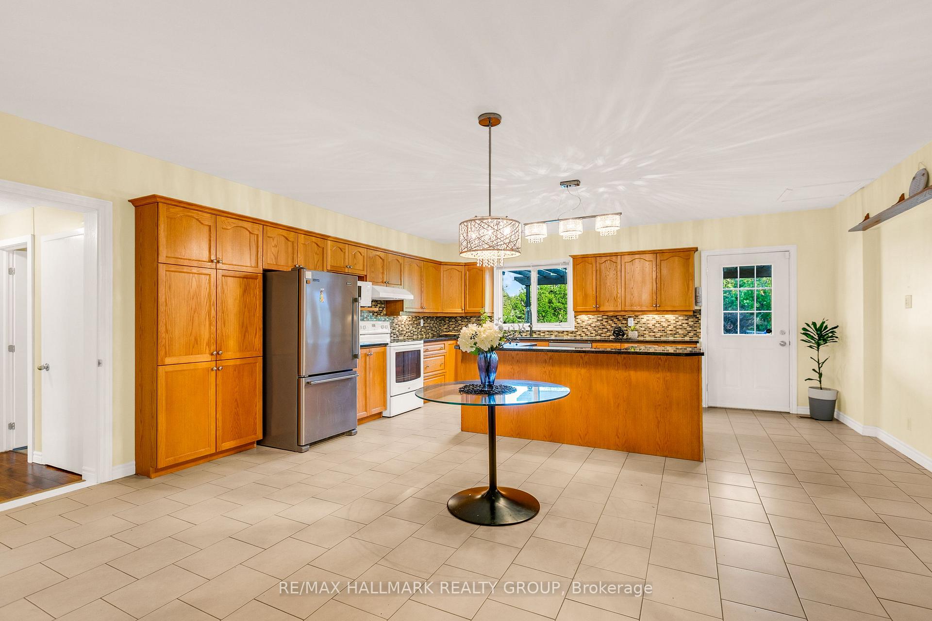 Photo 21 of 7316 Flewellyn Road, Ottawa, Remainder of Stittsville & Area — HOMEH