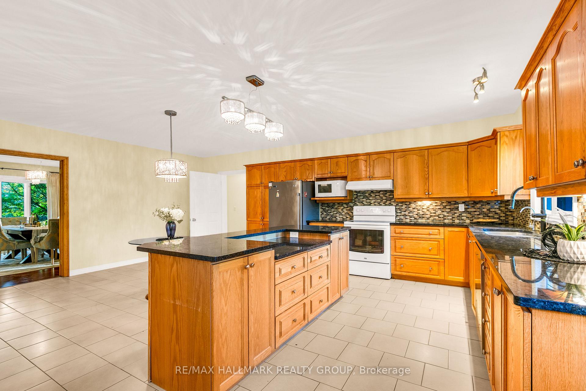 Photo 23 of 7316 Flewellyn Road, Ottawa, Remainder of Stittsville & Area — HOMEH