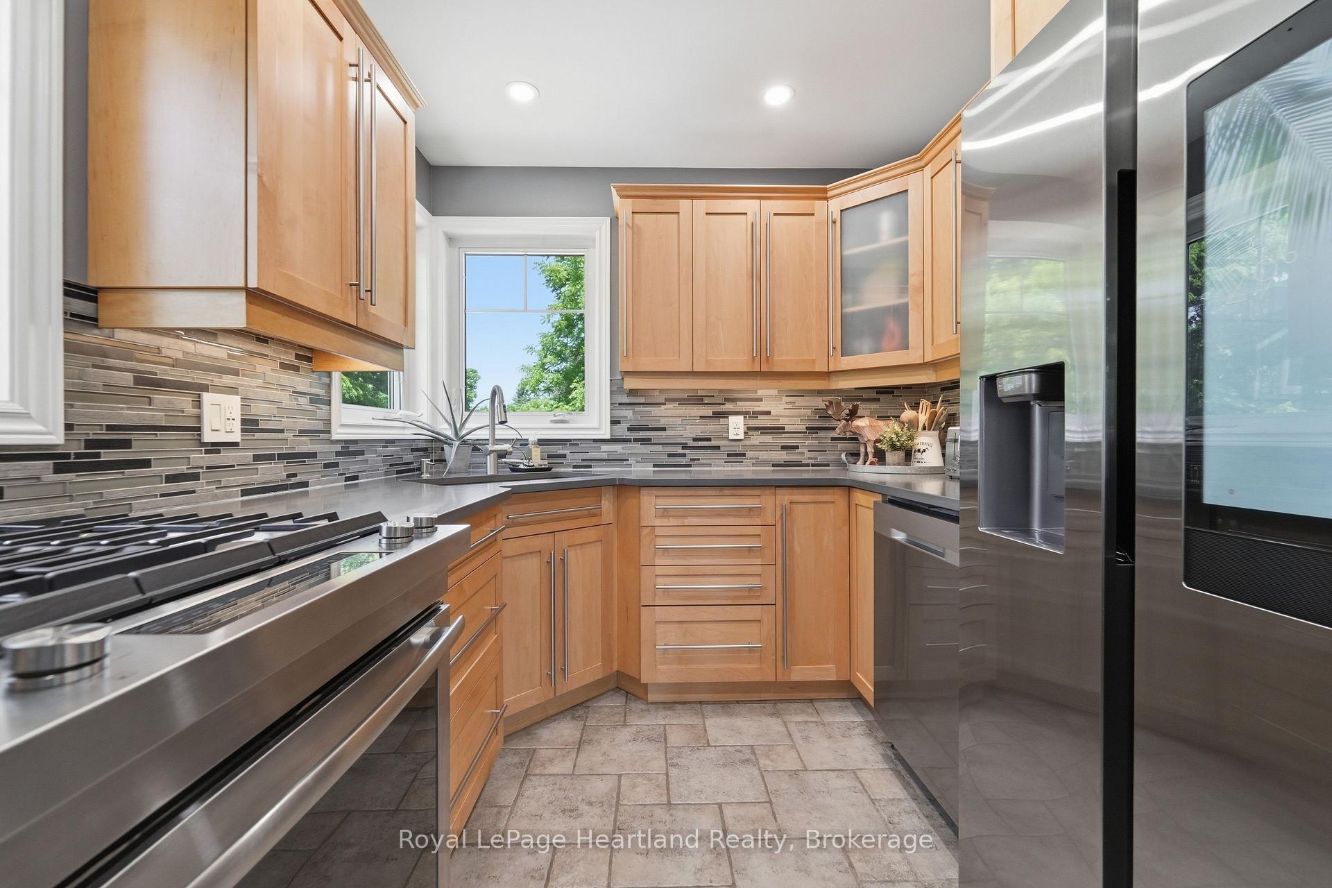 Photo 8 of 80938 Falls Reserve Line, Ashfield-Colborne-Wawanosh, Colborne — HOMEH