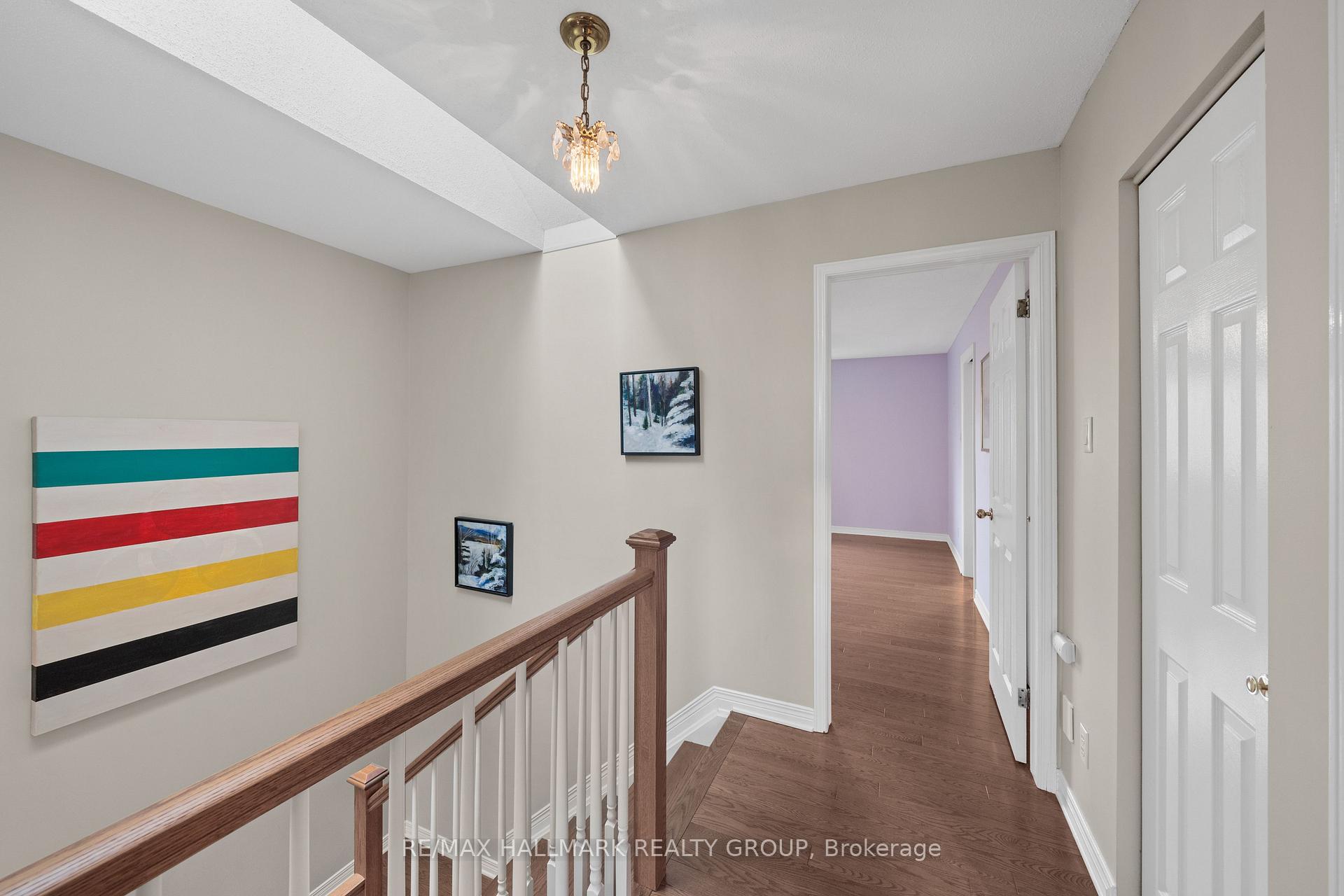 Photo 22 of 44 Dunbarton Court, Ottawa, Cardinal Glen — HOMEH