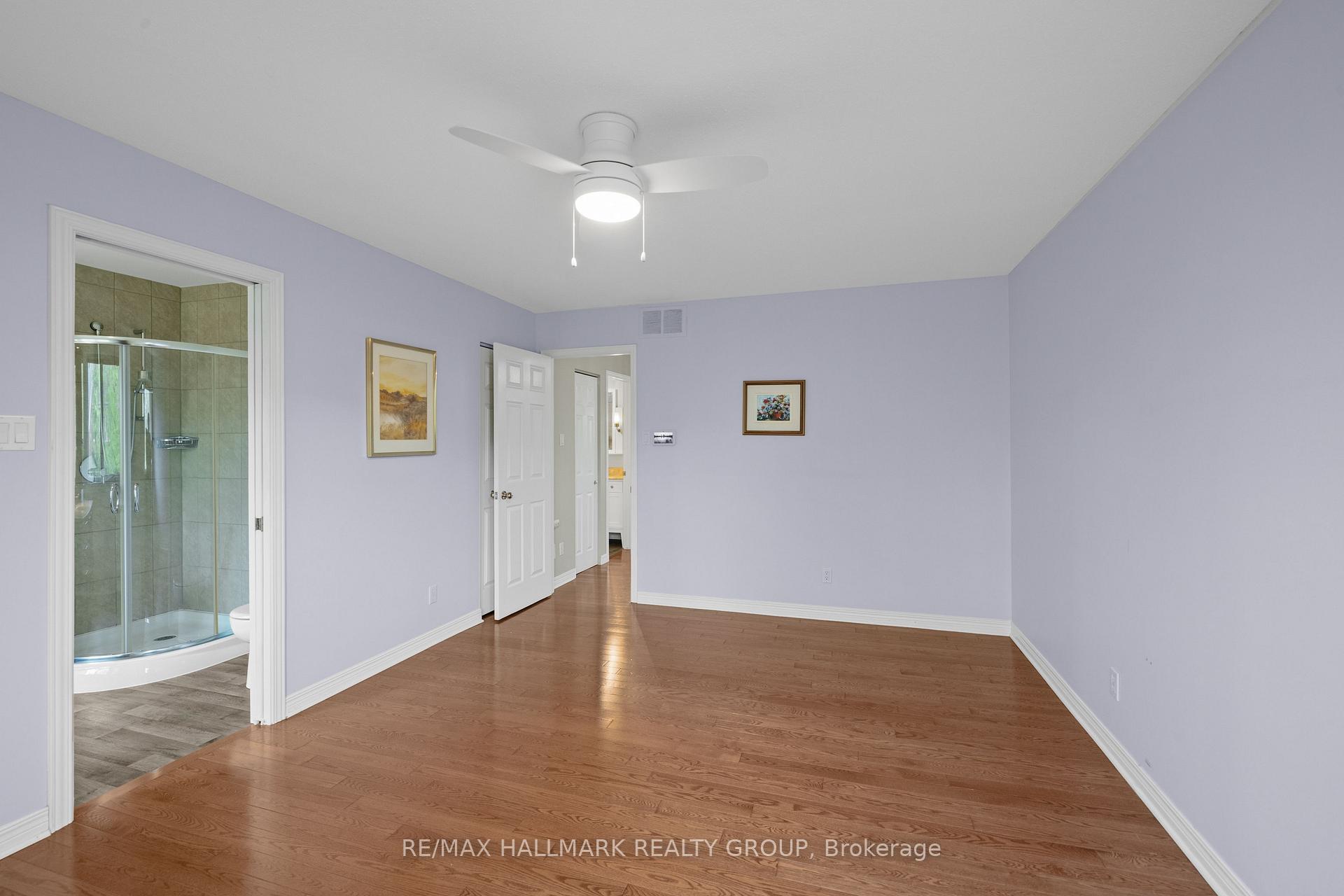 Photo 25 of 44 Dunbarton Court, Ottawa, Cardinal Glen — HOMEH