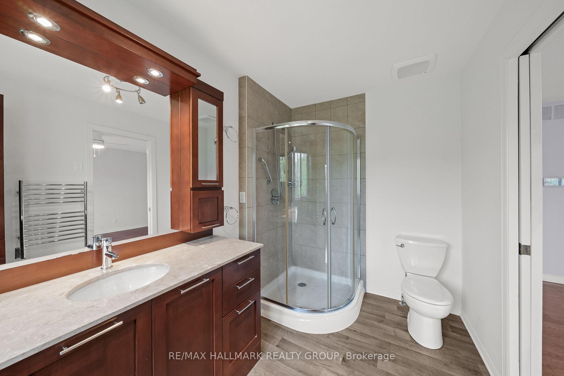 Photo 27 of 44 Dunbarton Court, Ottawa, Cardinal Glen — HOMEH