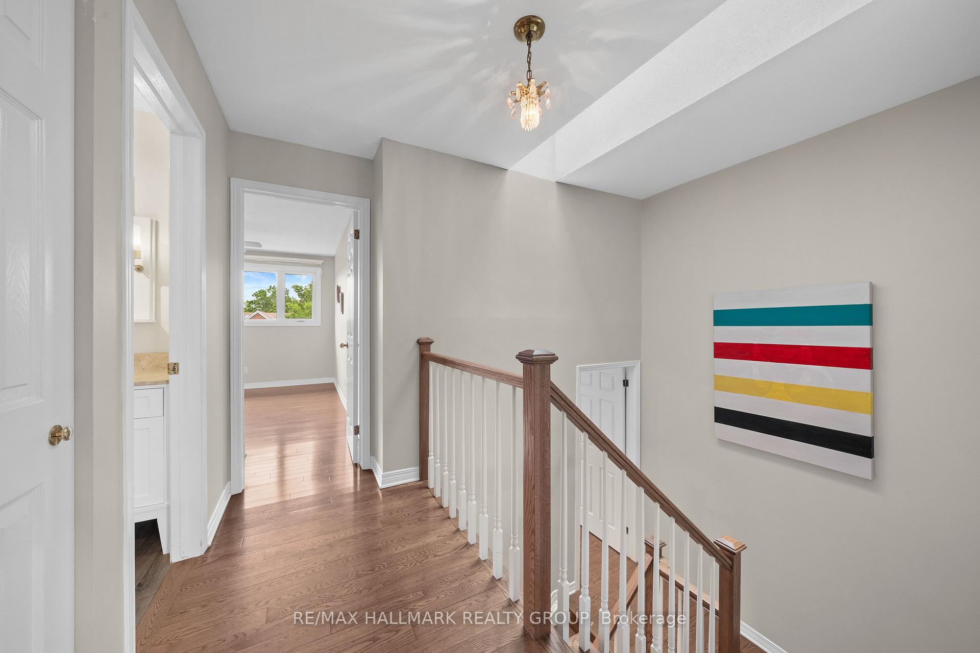 Photo 28 of 44 Dunbarton Court, Ottawa, Cardinal Glen — HOMEH