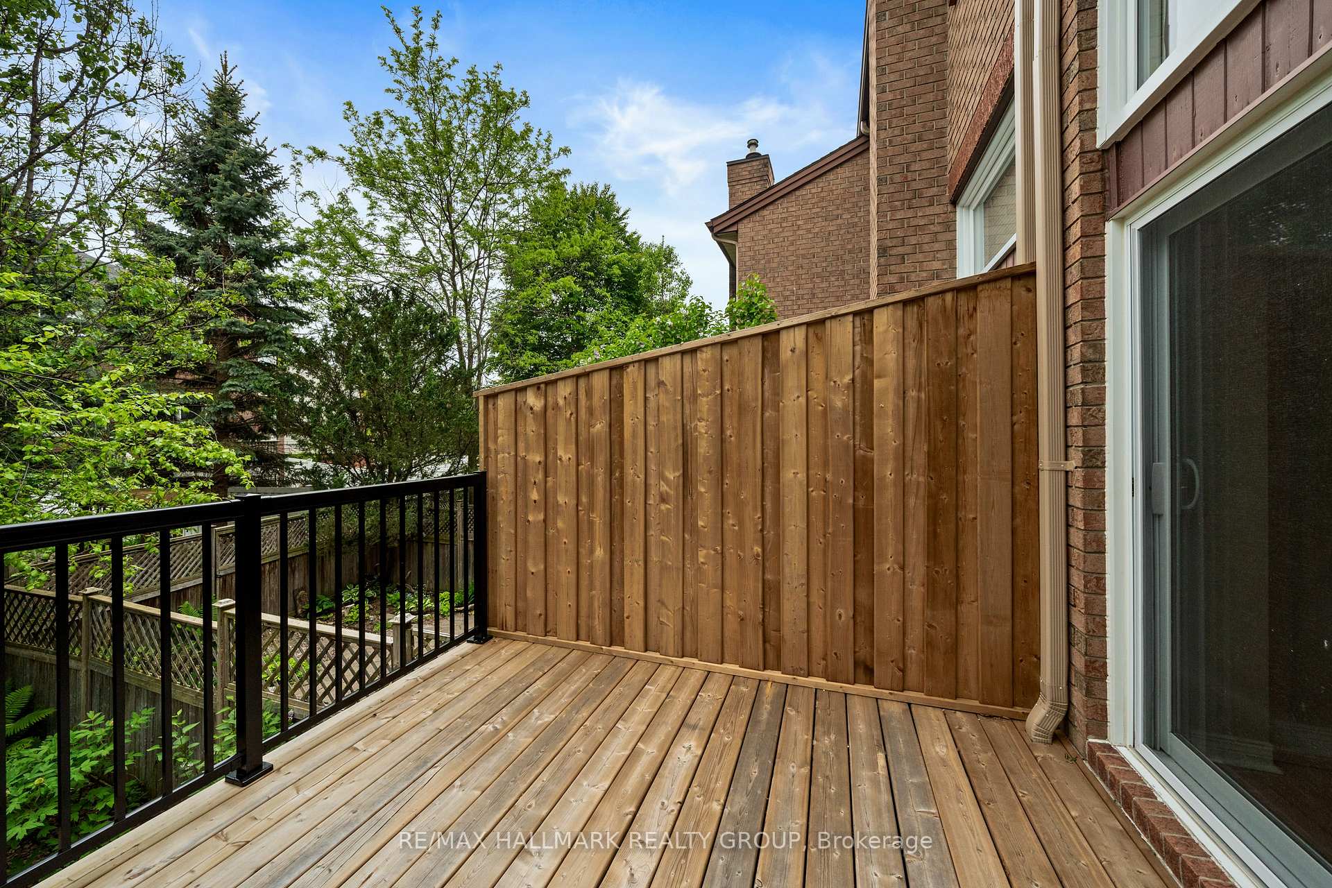 Photo 40 of 44 Dunbarton Court, Ottawa, Cardinal Glen — HOMEH