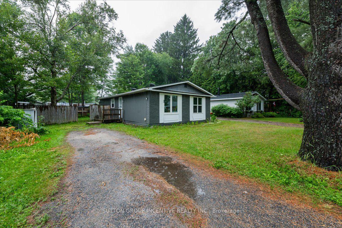 Front of 159 Toronto Street
