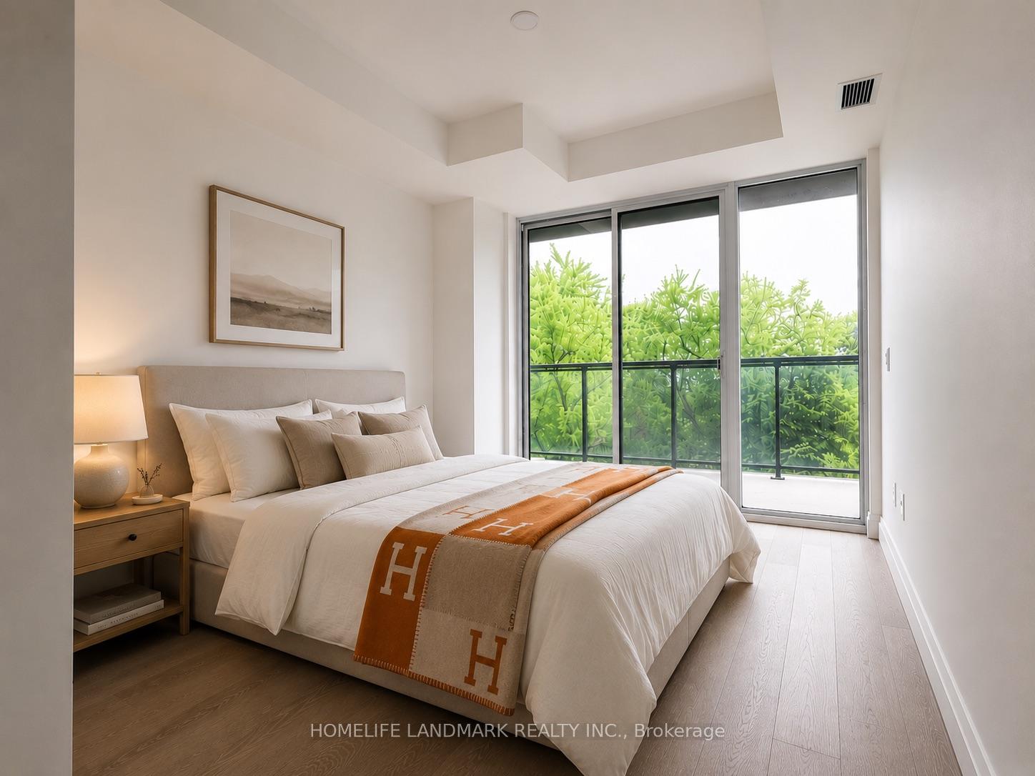 Photo 4 of Unit 503, 285 Avenue Road, Toronto, Yonge-St. Clair — HOMEH
