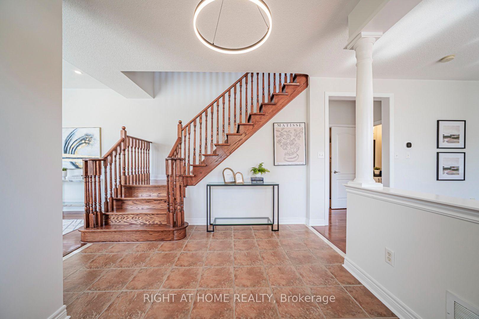Photo 7 of 66 Larkmead Crescent, Markham, Victoria Manor-Jennings Gate — HOMEH