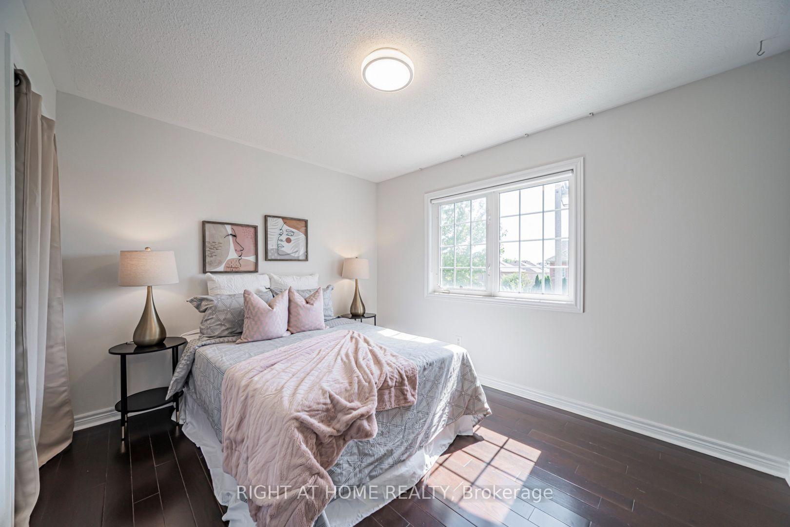 Photo 30 of 66 Larkmead Crescent, Markham, Victoria Manor-Jennings Gate — HOMEH