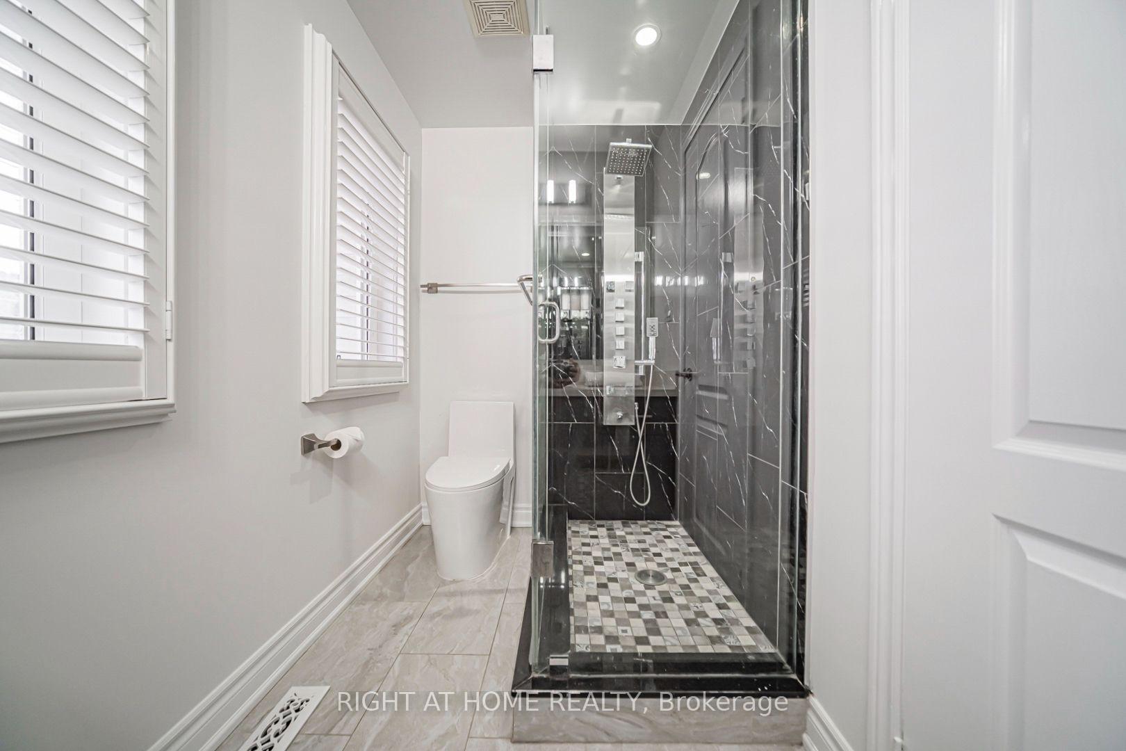 Photo 33 of 66 Larkmead Crescent, Markham, Victoria Manor-Jennings Gate — HOMEH