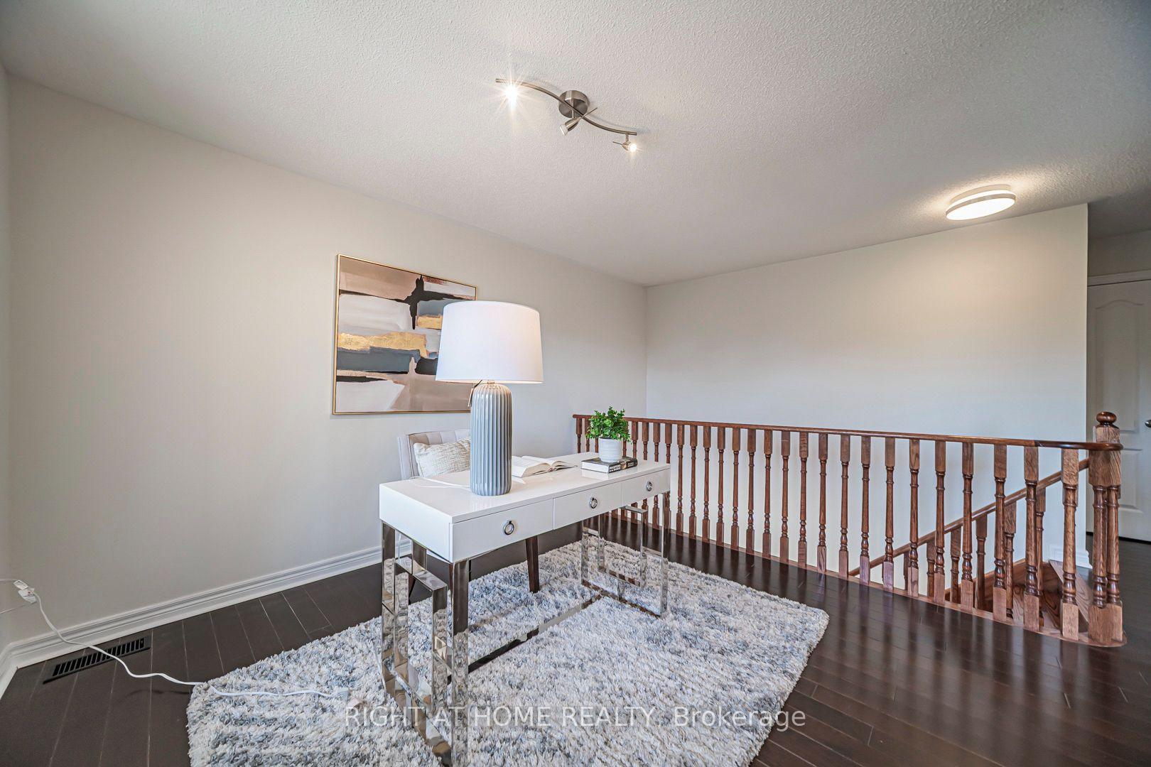 Photo 35 of 66 Larkmead Crescent, Markham, Victoria Manor-Jennings Gate — HOMEH