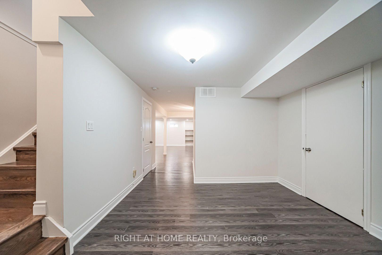 Photo 36 of 66 Larkmead Crescent, Markham, Victoria Manor-Jennings Gate — HOMEH