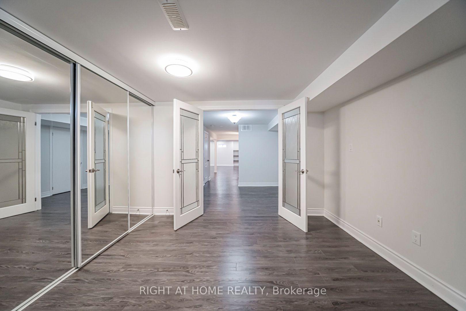 Photo 37 of 66 Larkmead Crescent, Markham, Victoria Manor-Jennings Gate — HOMEH