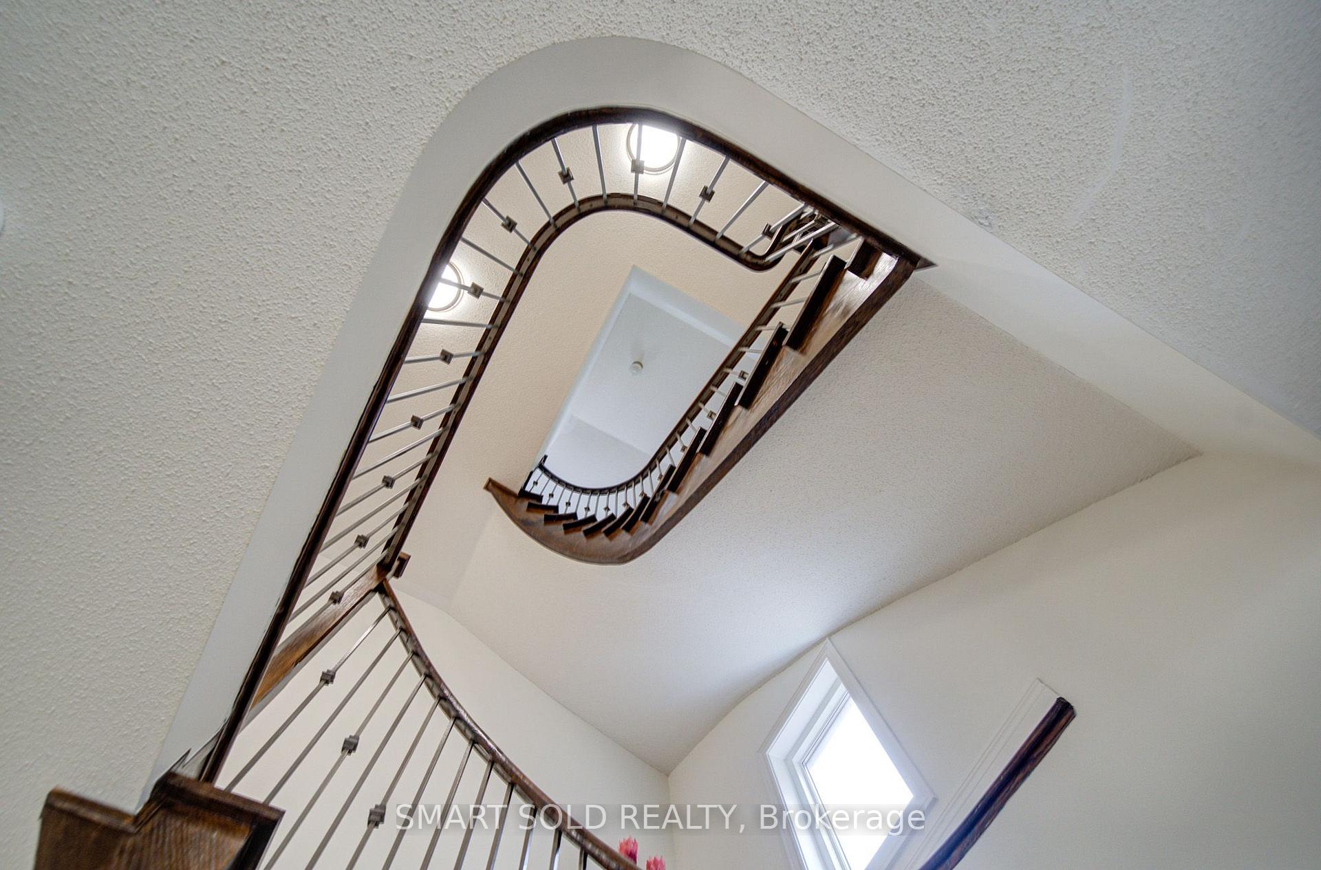 Photo 15 of 48 Ravel Drive, Vaughan, Patterson — HOMEH