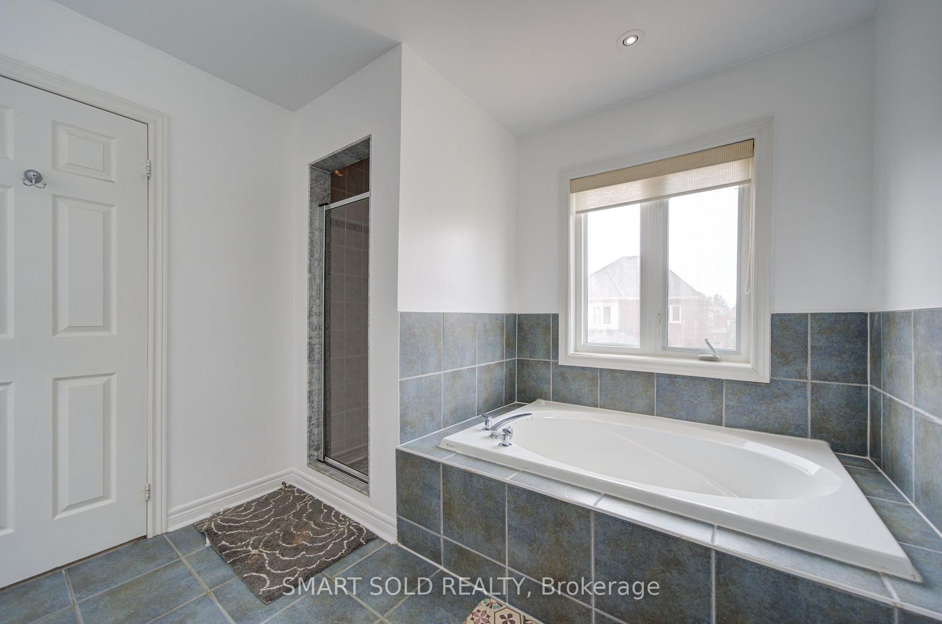 Photo 22 of 48 Ravel Drive, Vaughan, Patterson — HOMEH