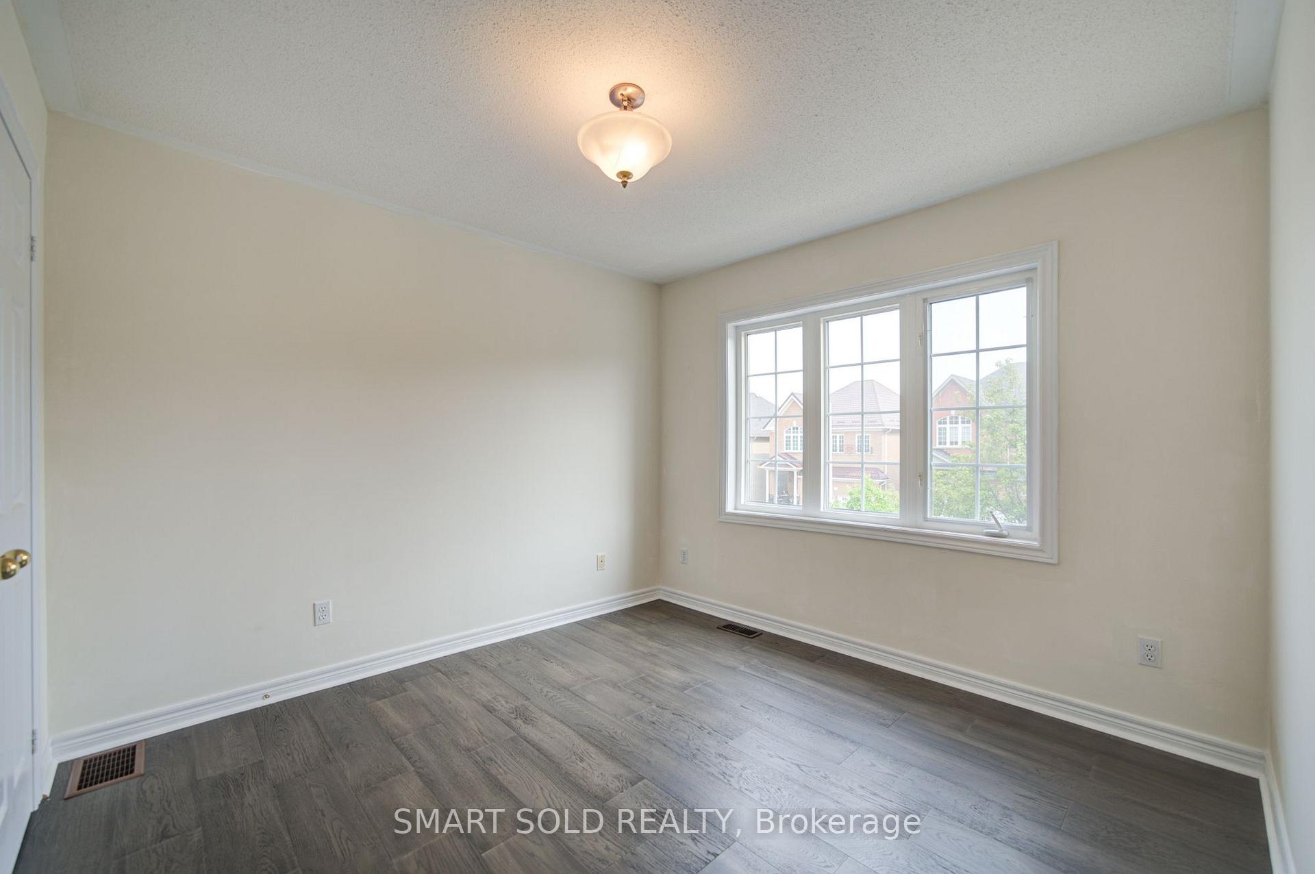Photo 26 of 48 Ravel Drive, Vaughan, Patterson — HOMEH