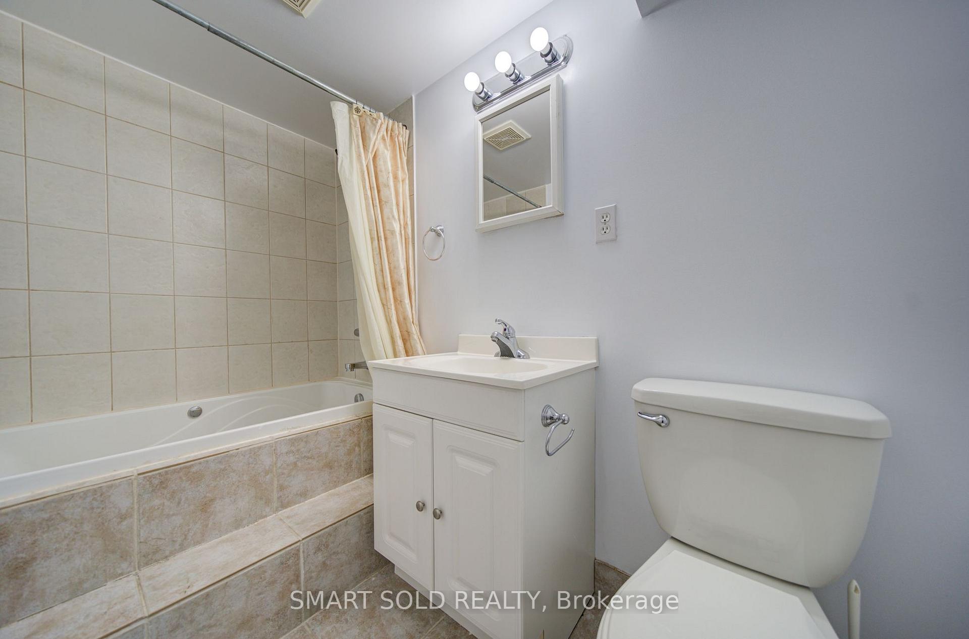 Photo 38 of 48 Ravel Drive, Vaughan, Patterson — HOMEH