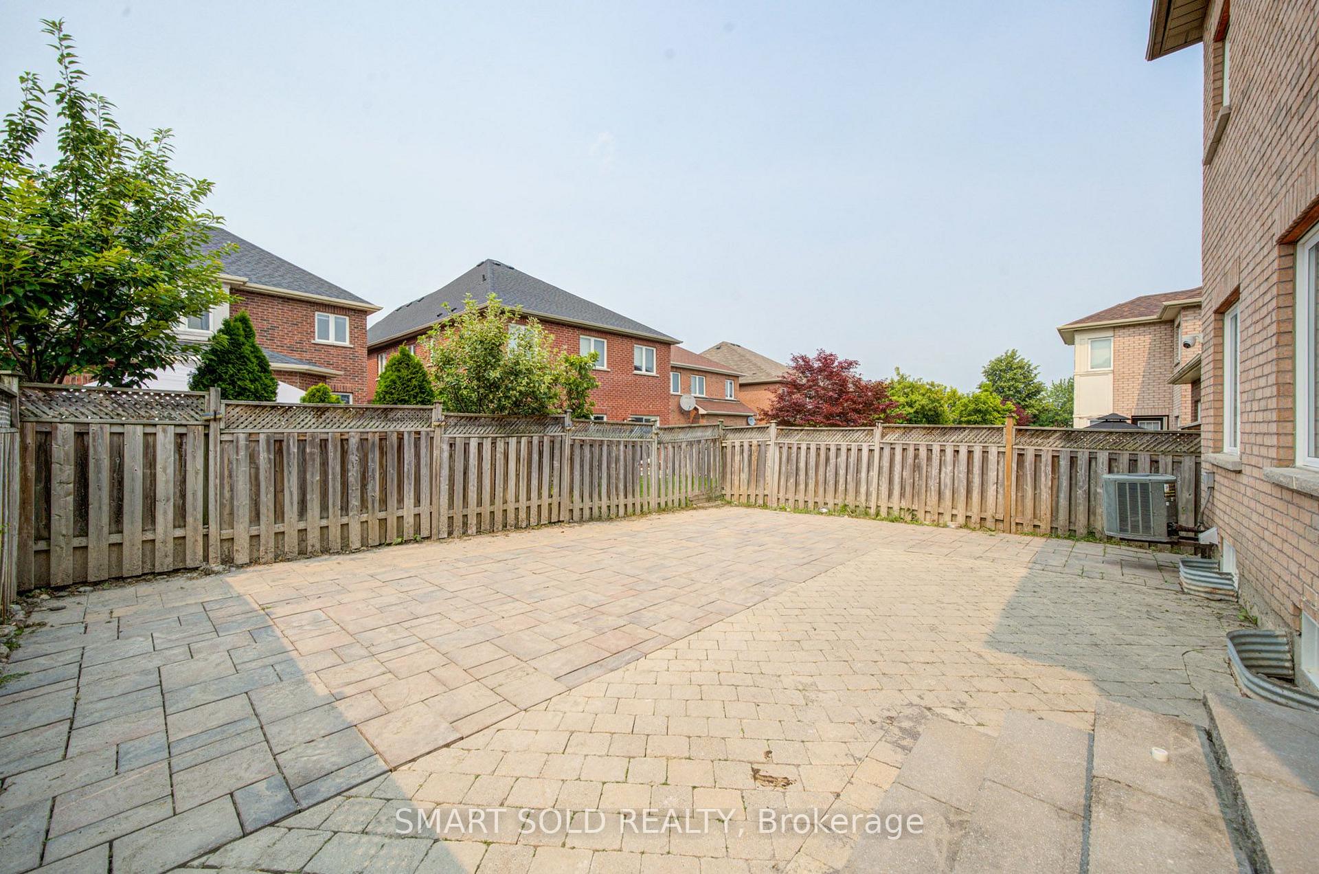 Photo 39 of 48 Ravel Drive, Vaughan, Patterson — HOMEH