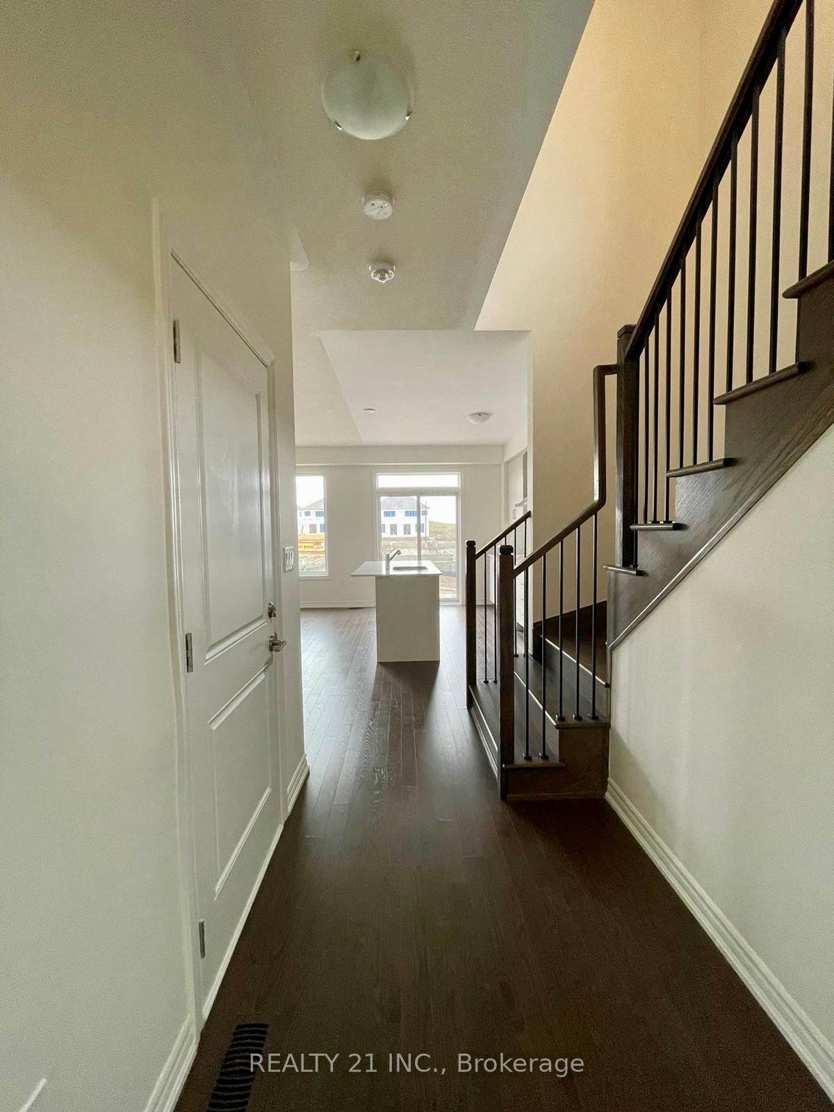 Photo 2 of 156 Shepherd Drive, Barrie, Rural Barrie Southeast — HOMEH