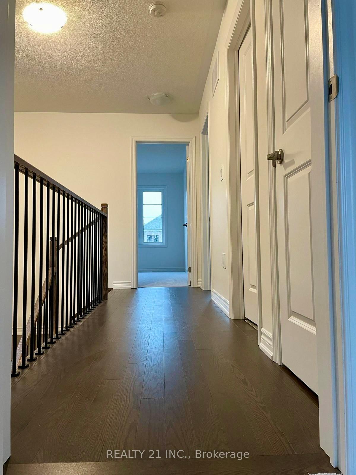 Photo 9 of 156 Shepherd Drive, Barrie, Rural Barrie Southeast — HOMEH