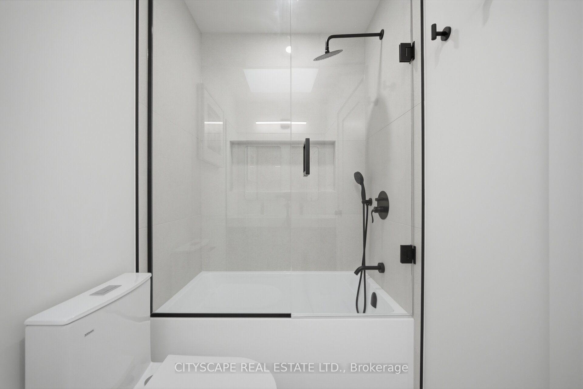 Photo 37 of 10B Holmstead Avenue, Toronto, O'Connor-Parkview — HOMEH