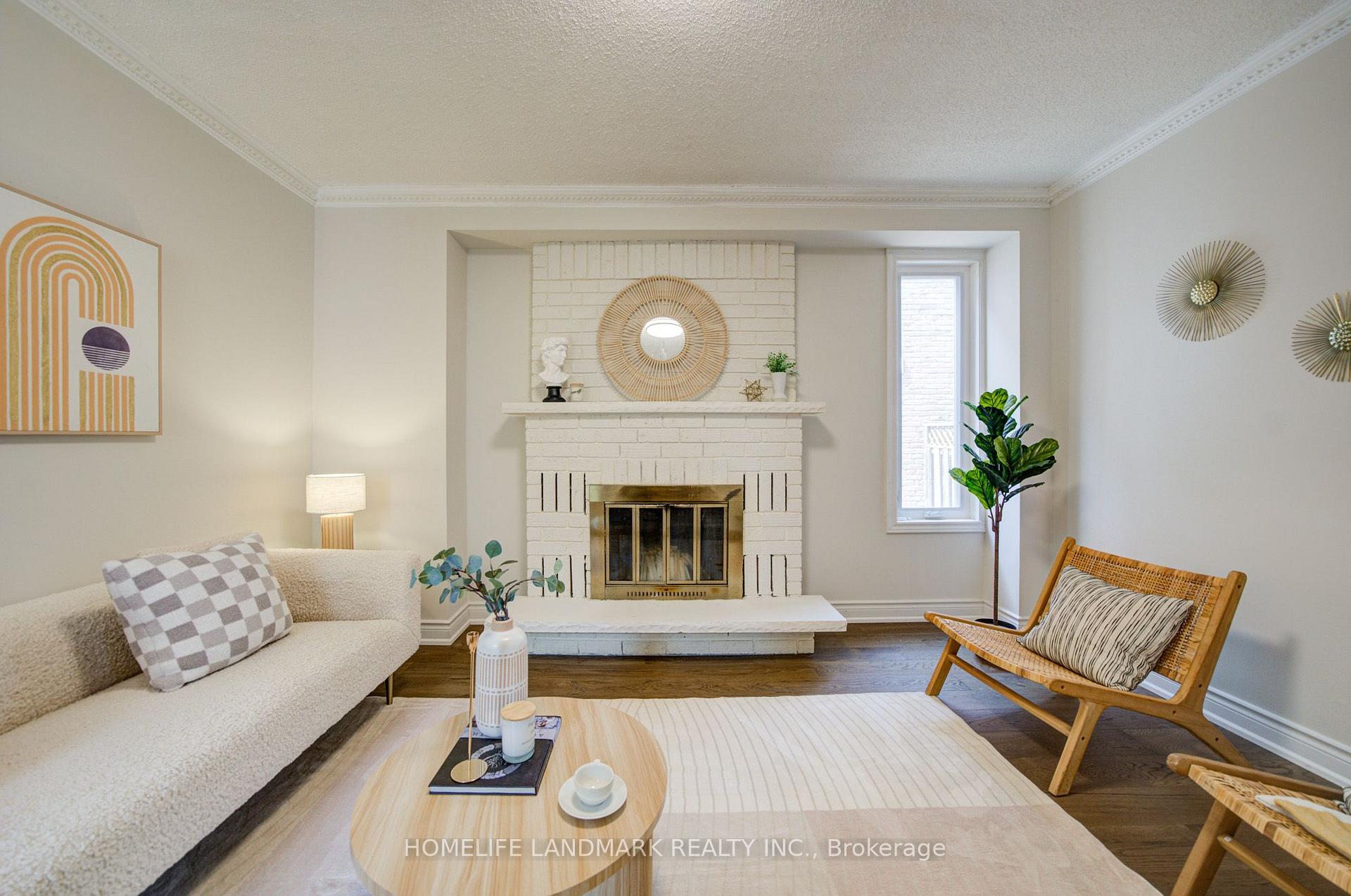 Photo 6 of 1091 Queens Avenue, Oakville, College Park — HOMEH