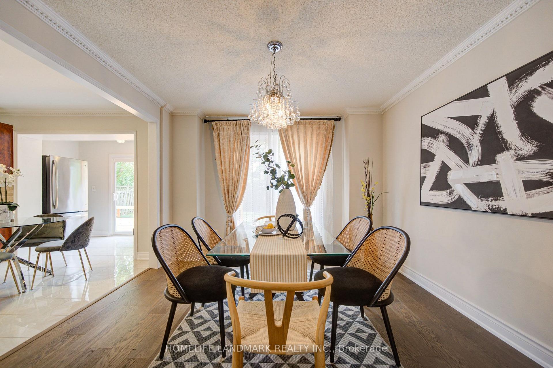 Photo 12 of 1091 Queens Avenue, Oakville, College Park — HOMEH