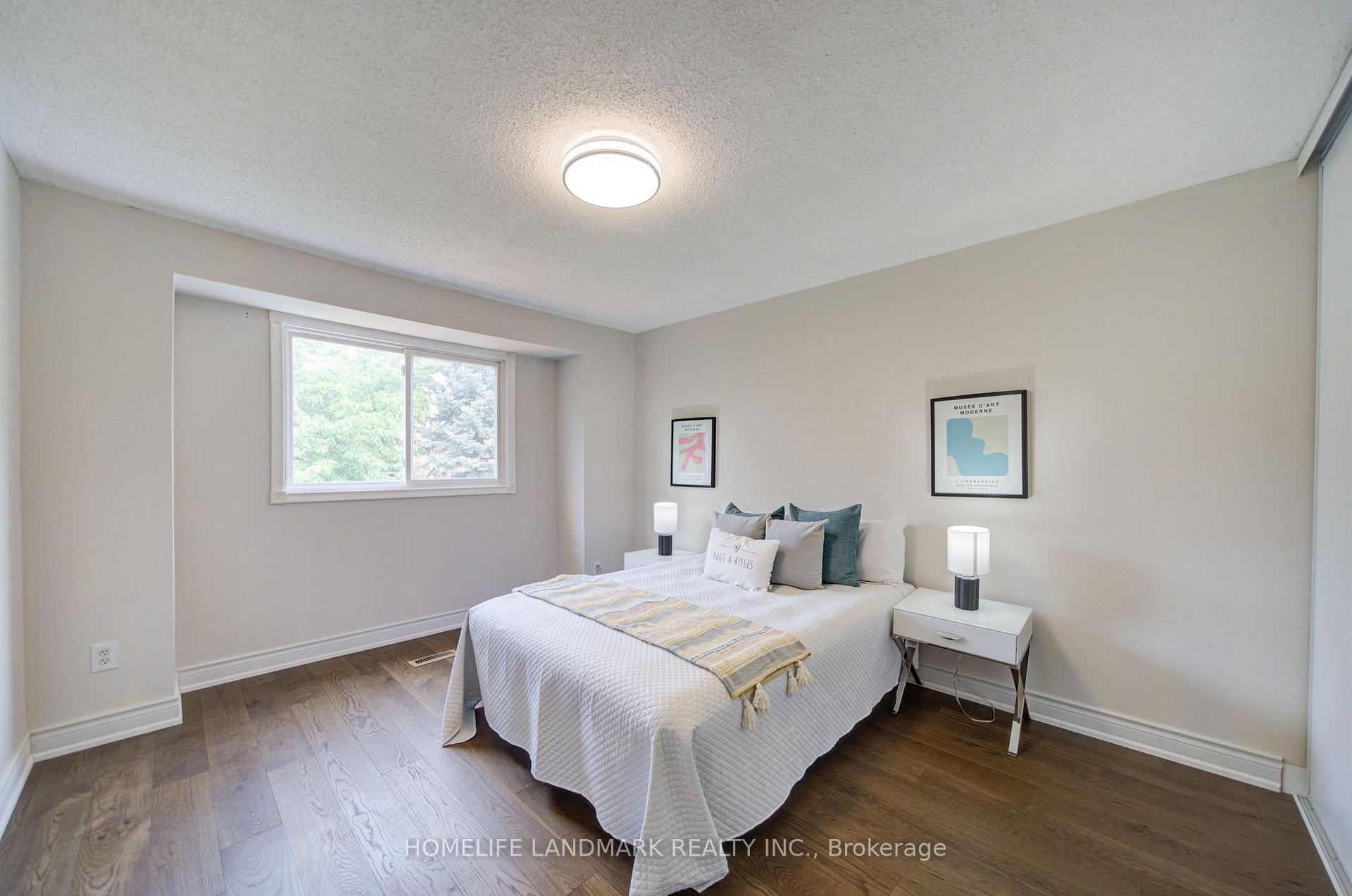 Photo 22 of 1091 Queens Avenue, Oakville, College Park — HOMEH