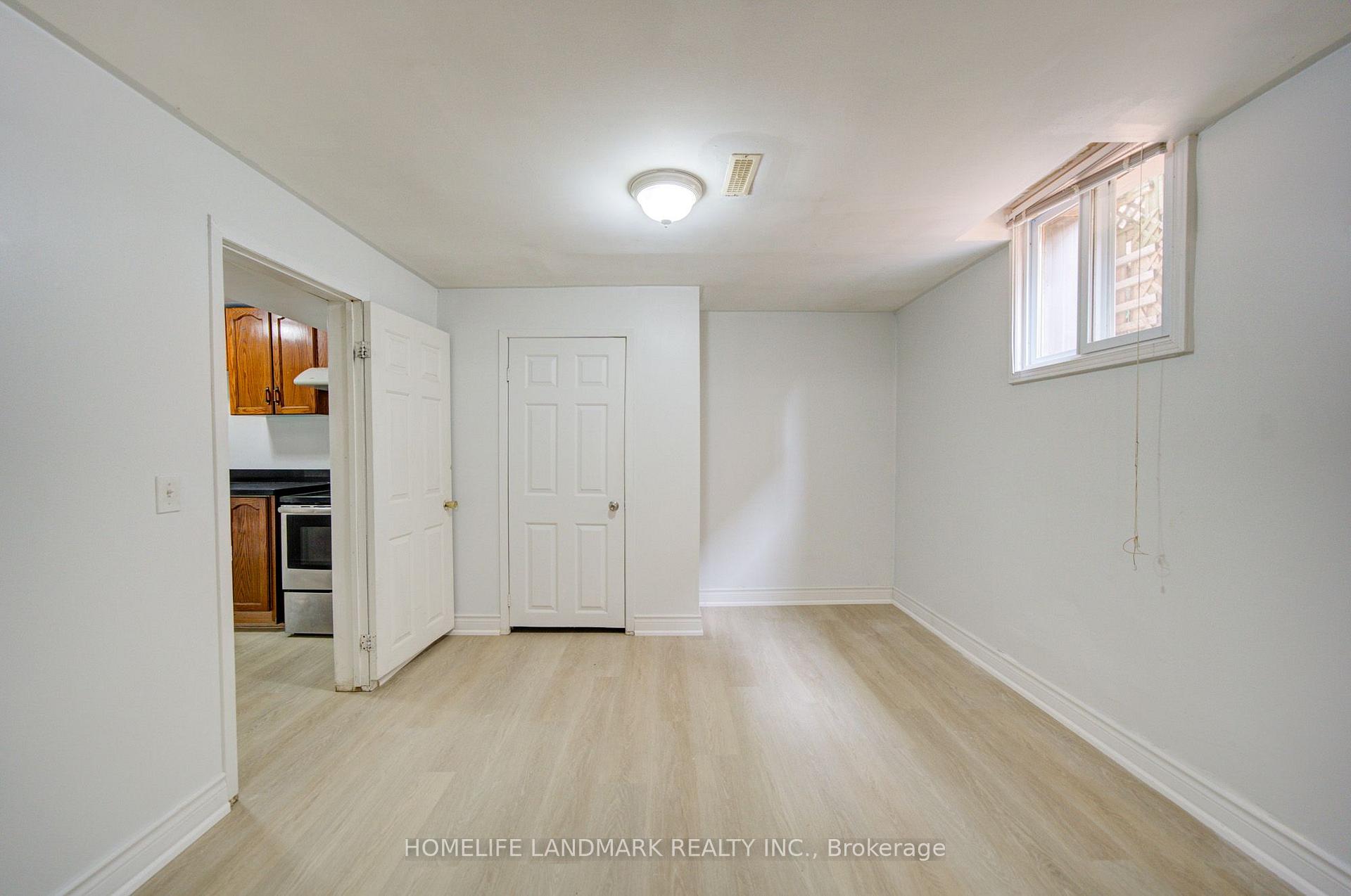 Photo 43 of 1091 Queens Avenue, Oakville, College Park — HOMEH