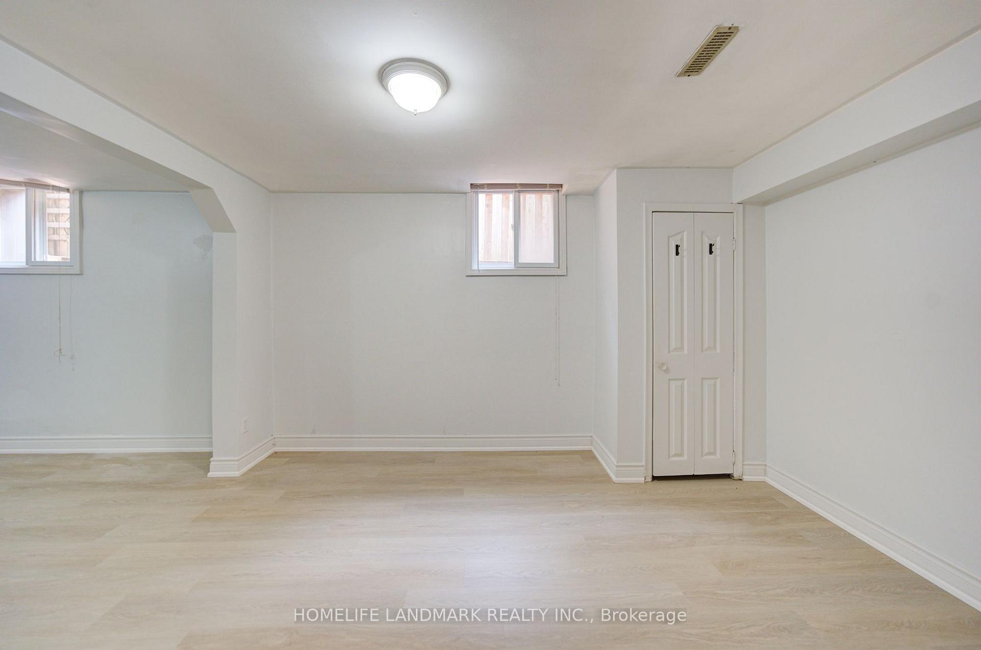 Photo 45 of 1091 Queens Avenue, Oakville, College Park — HOMEH
