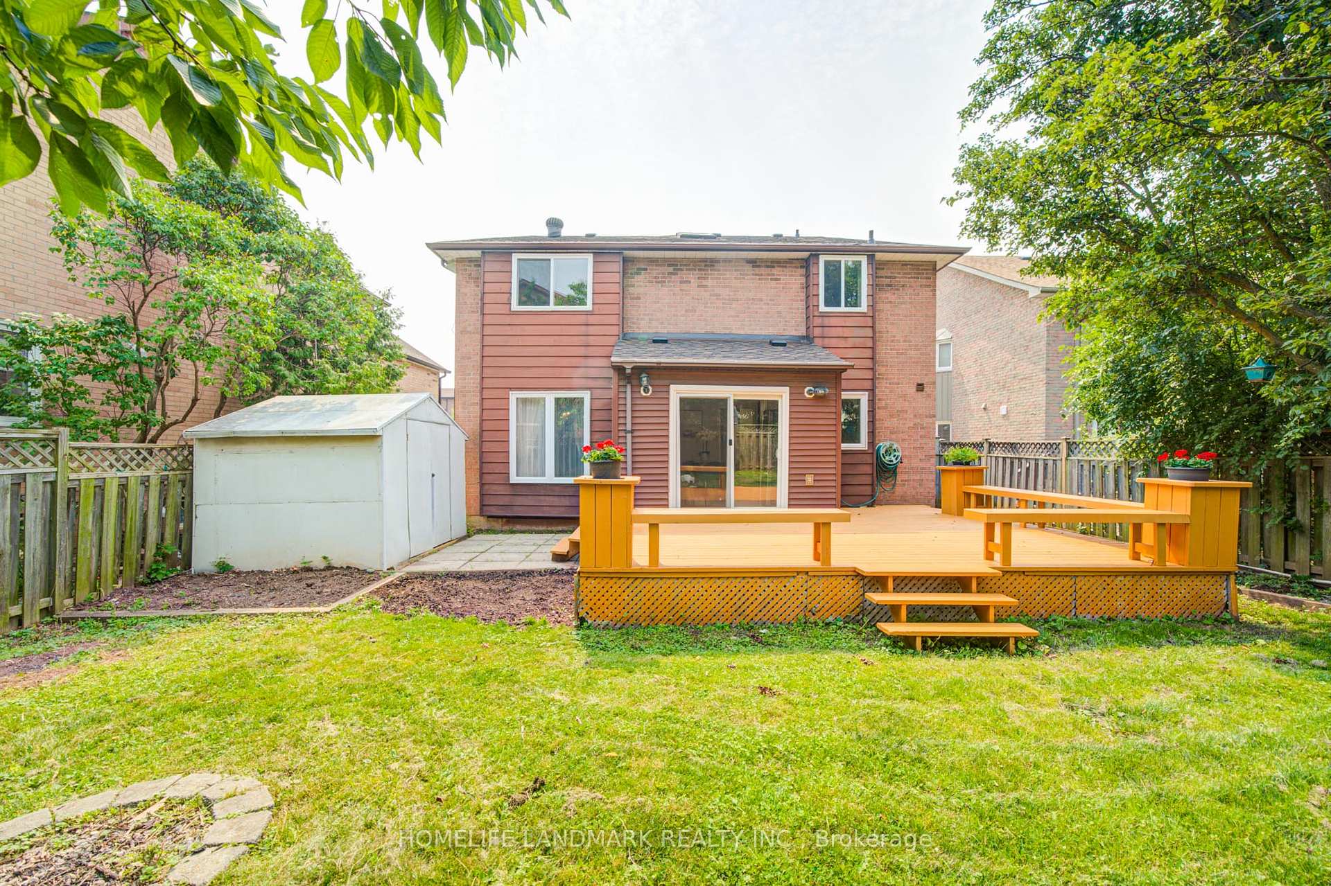 Photo 49 of 1091 Queens Avenue, Oakville, College Park — HOMEH