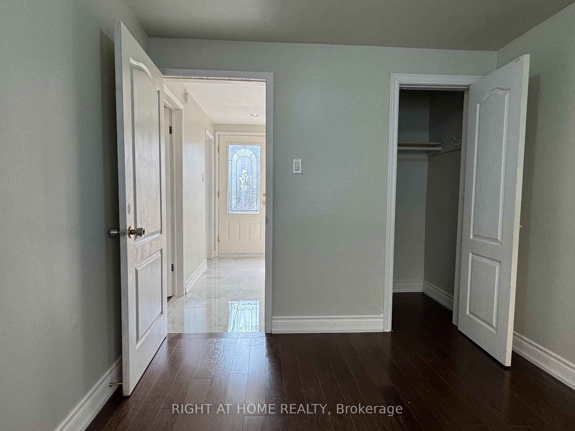 Photo 7 of 92 Vista Drive, Mississauga, Streetsville — HOMEH