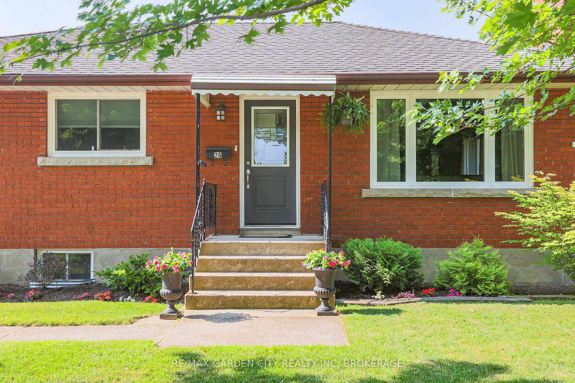 Photo 2 of 26 Millward Avenue, St. Catharines, Vine/Linwell — HOMEH
