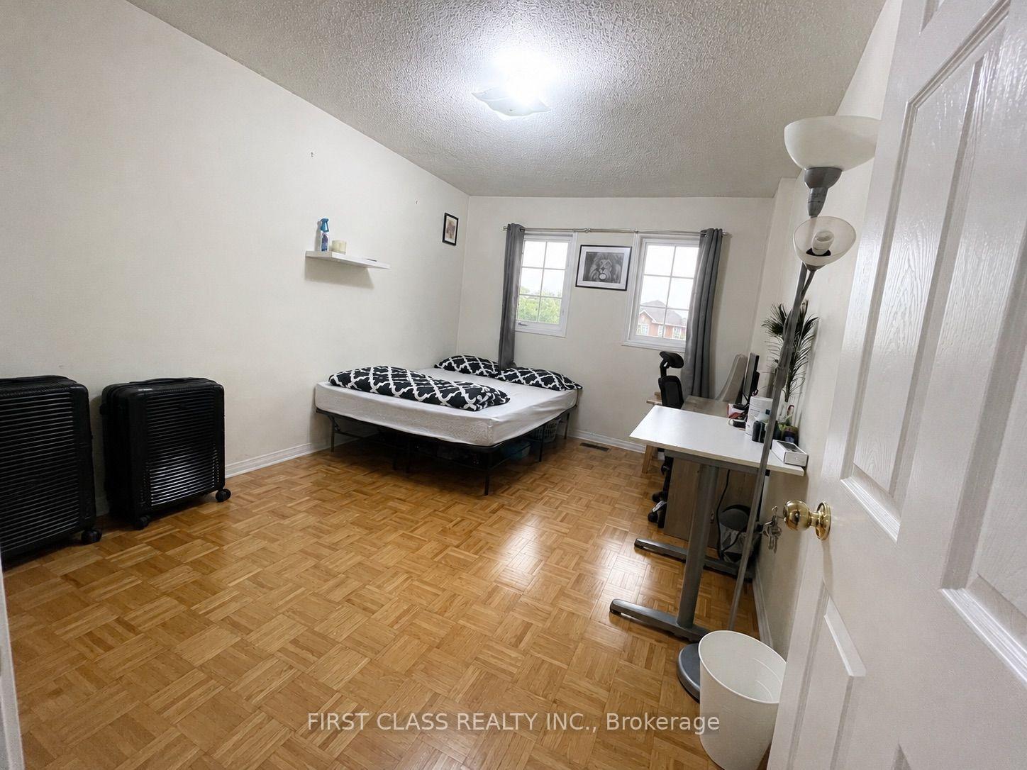 Photo 14 of Unit Upper, 18 Angela Court, Markham, Middlefield — HOMEH